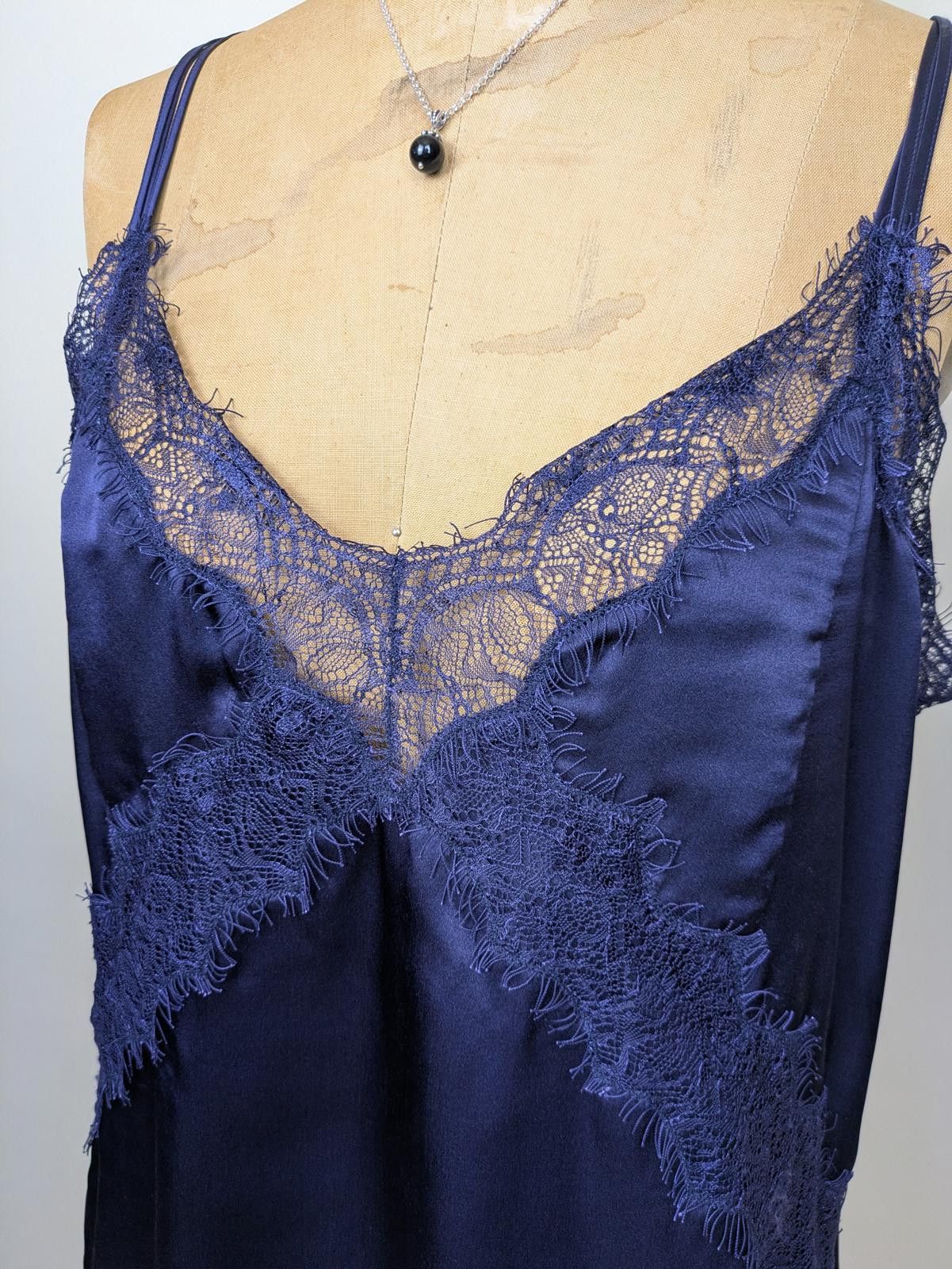 Other midnight blue silk lace cami top Size ONE SIZE - 2 Thumbnail