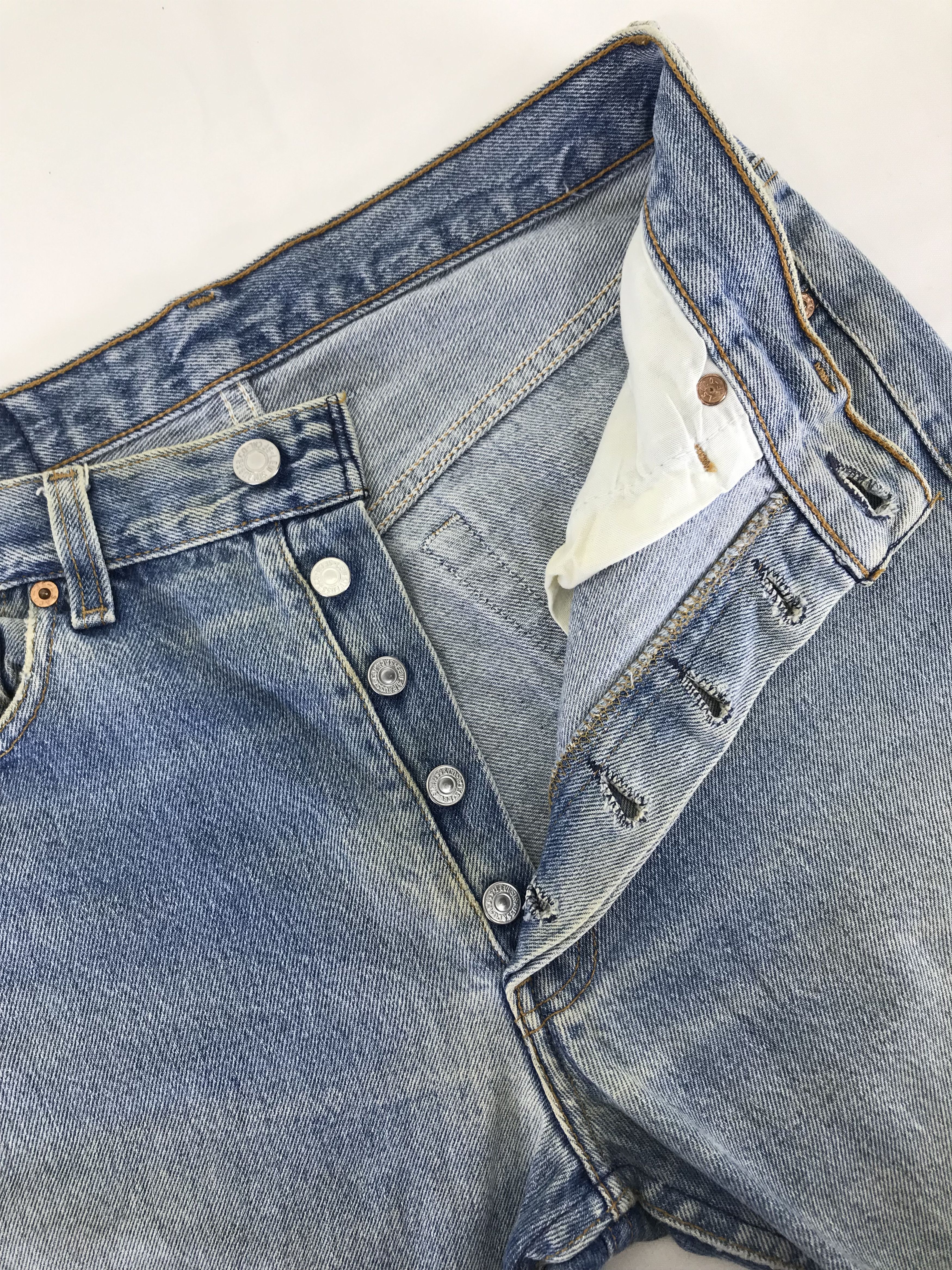 Levi's Vintage Levi's 501 Faded Blue Jeans Size US 30 / EU 46 - 9 Thumbnail