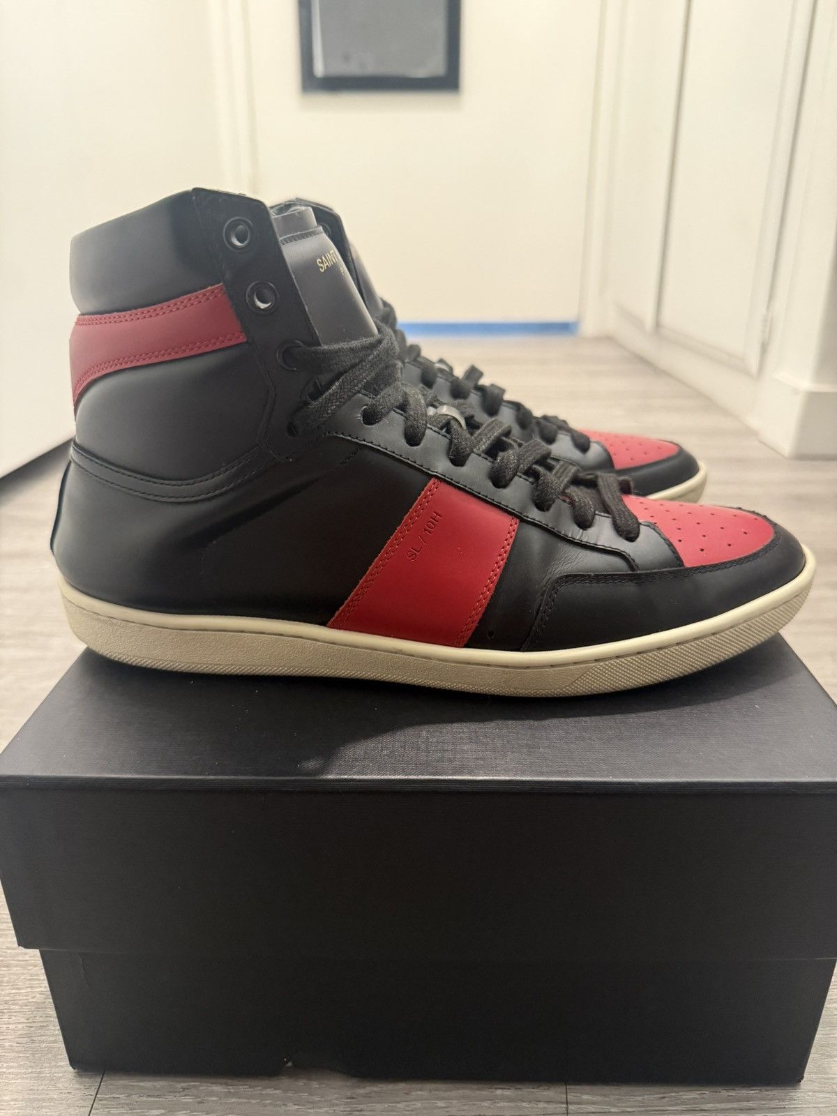 Saint Laurent Paris Saint Laurent Pairs SL/10H Black/Red Size EU 41 Size US 8 / EU 41 - 1 Thumbnail