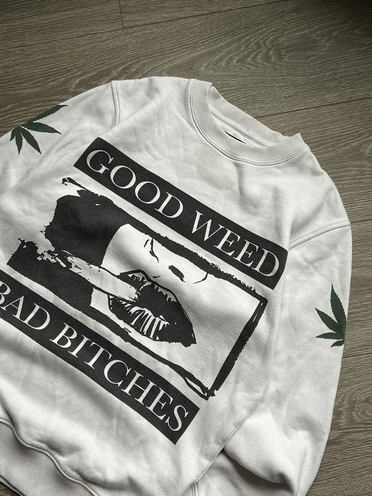 Vintage Vintage 💥💥 Good Weed Bad Girl Sweatshirt Band Size US M / EU 48-50 / 2 - 5 Thumbnail