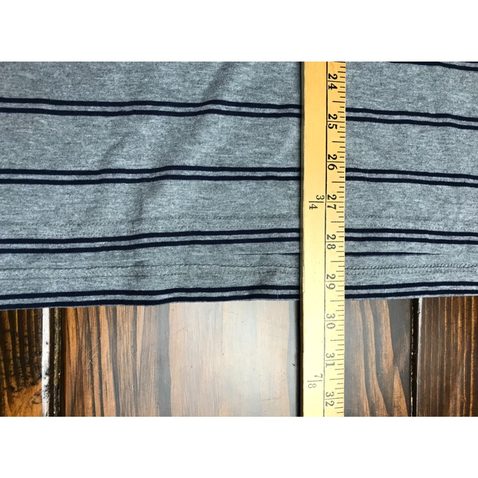 Croft & Barrow Croft & Barrow Polo Shirt Men's Large Gray Navy Blue Striped Short Sleeve Regular Fit Shirt Size US L / EU 52-54 / 3 - 4 Thumbnail