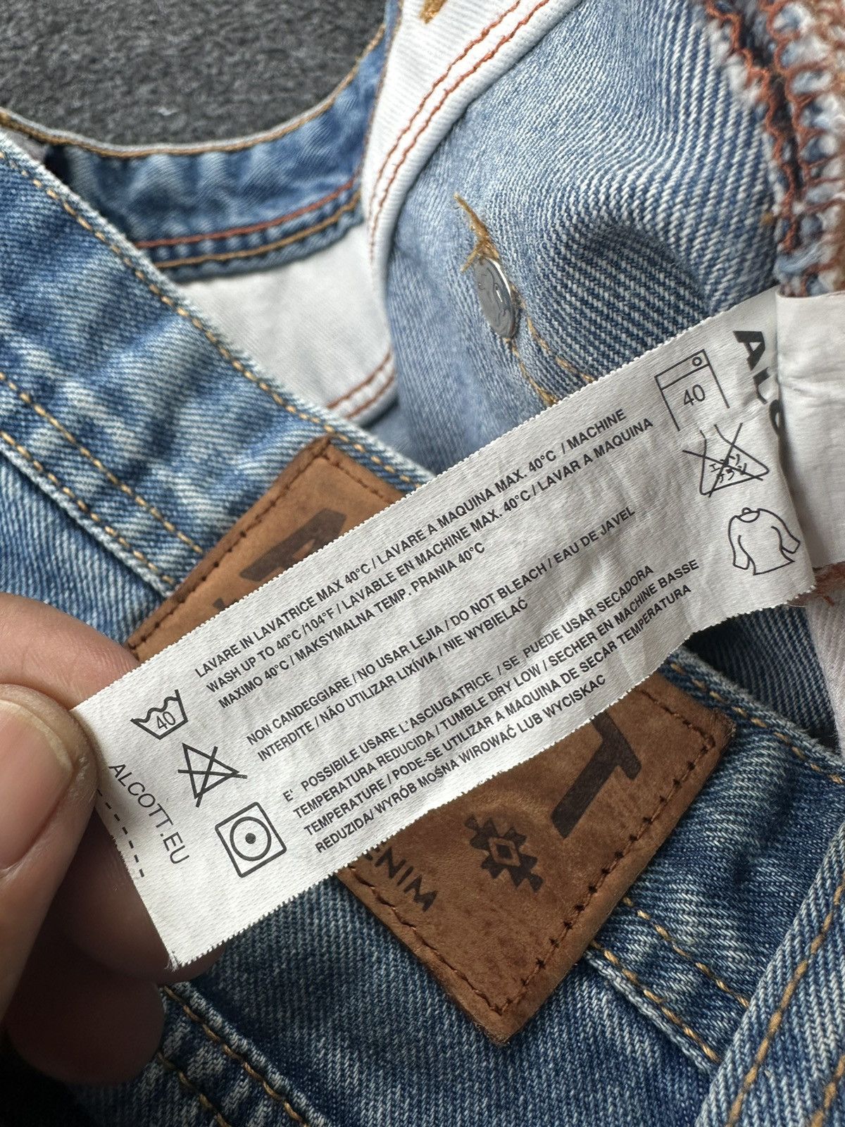 Japanese Brand Alcott Rugged Denim Distressed Washed Denim D105 Size US 34 / EU 50 - 18 Thumbnail