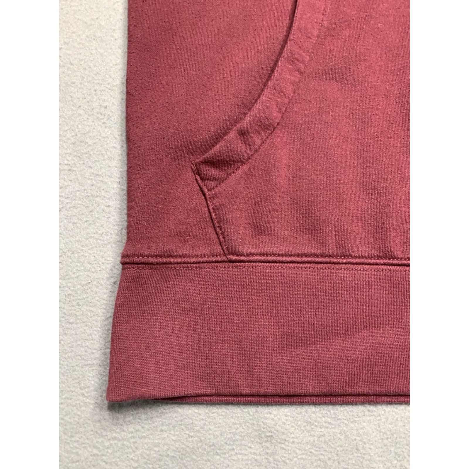 K-Swiss K-Swiss Mens Hoodie Pullover Maroon Size S Cool Athletic Unisex? (Note: This is incorrect) Size US S / EU 44-46 / 1 - 6 Thumbnail