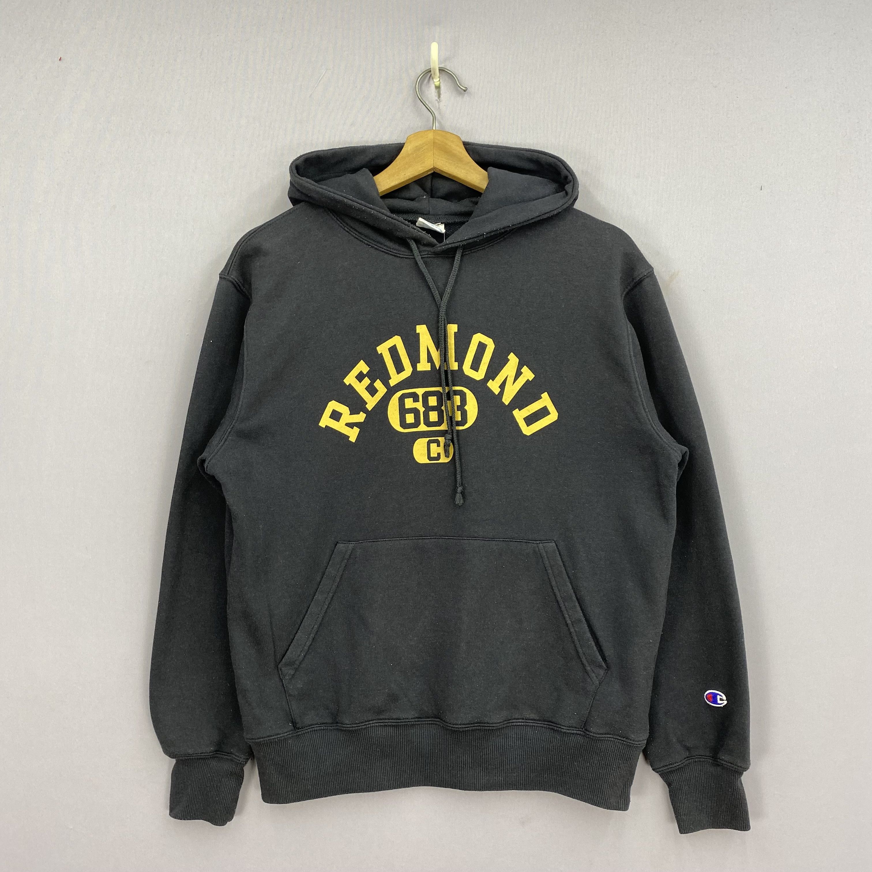 Champion Vintage 90s Champion Sweater Redmond Sweatshirt Jumper Size US S / EU 44-46 / 1 - 1 Thumbnail