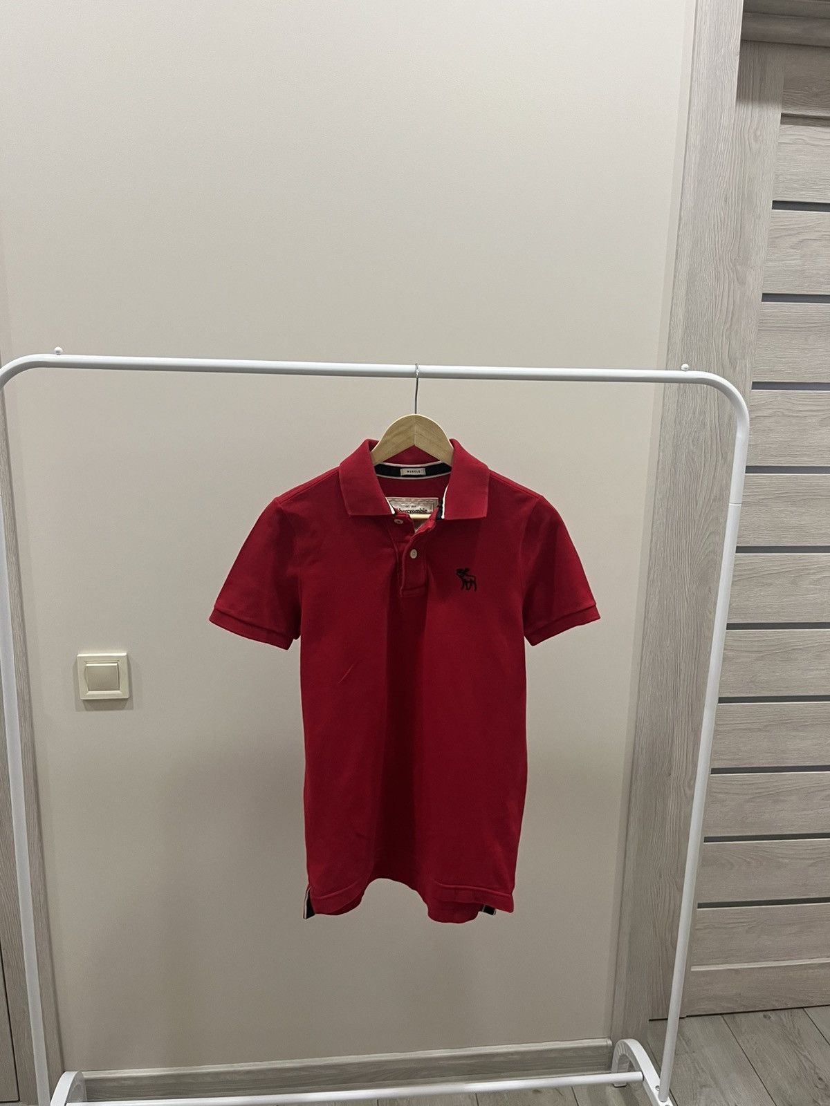 If Six Was Nine Vintage Abercrombie & Fitch Polo Tee t-shirt S Red Y2K 90s Size US S / EU 44-46 / 1 - 1 Thumbnail