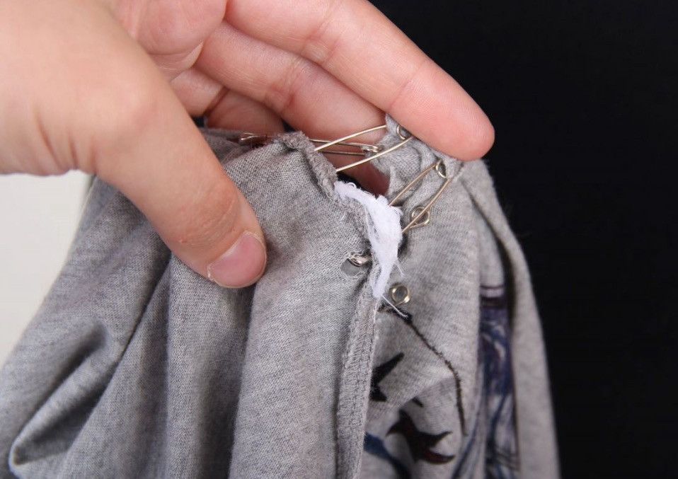 Balmain Balmain SS2011 Decarnin Punk Graffiti Silver Pin Ripped Top Size S / US 4 / IT 40 - 4 Thumbnail