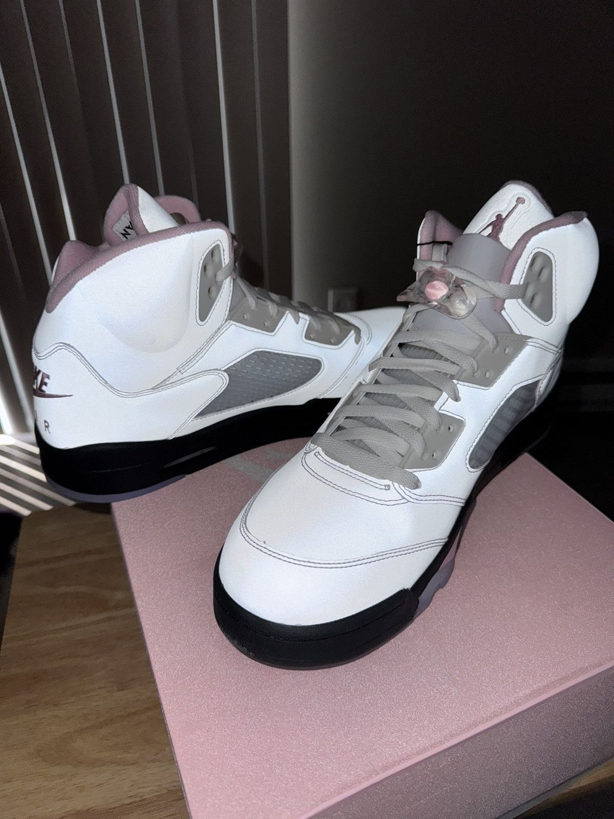 Jordan Brand Air Jordan 5 Retro ‘Medium Soft Pink’ Size US 14 / EU 47 - 4 Thumbnail