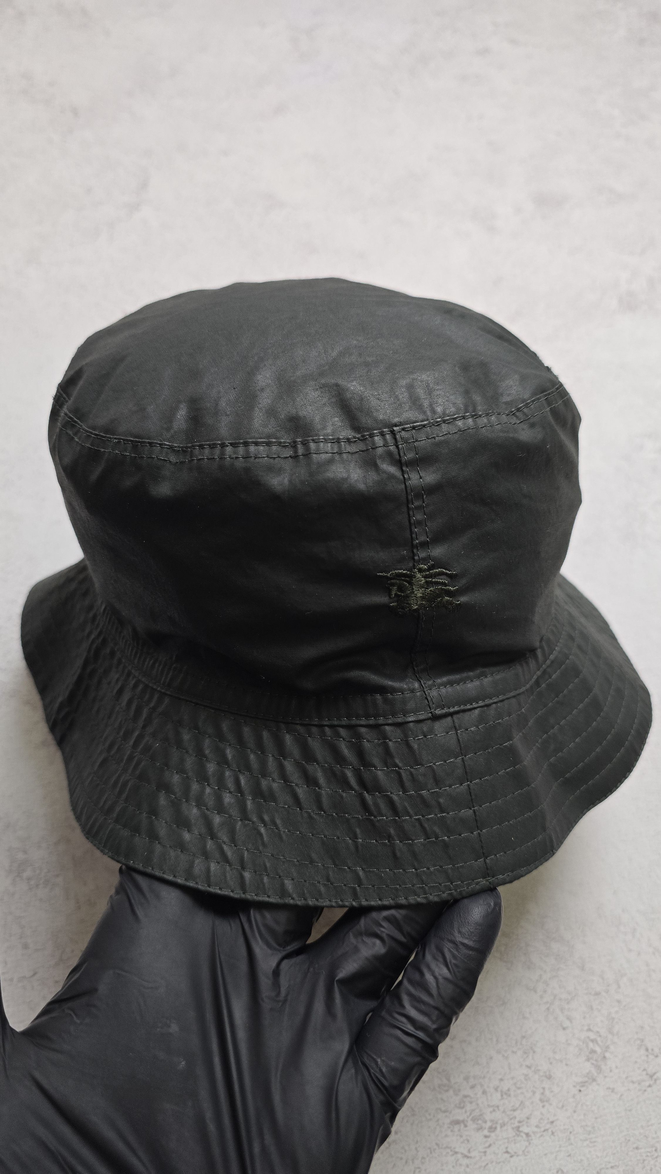 Burberry Burberry Logo Raincap Black Bucket Hat Nova Check Lining Size ONE SIZE - 5 Thumbnail