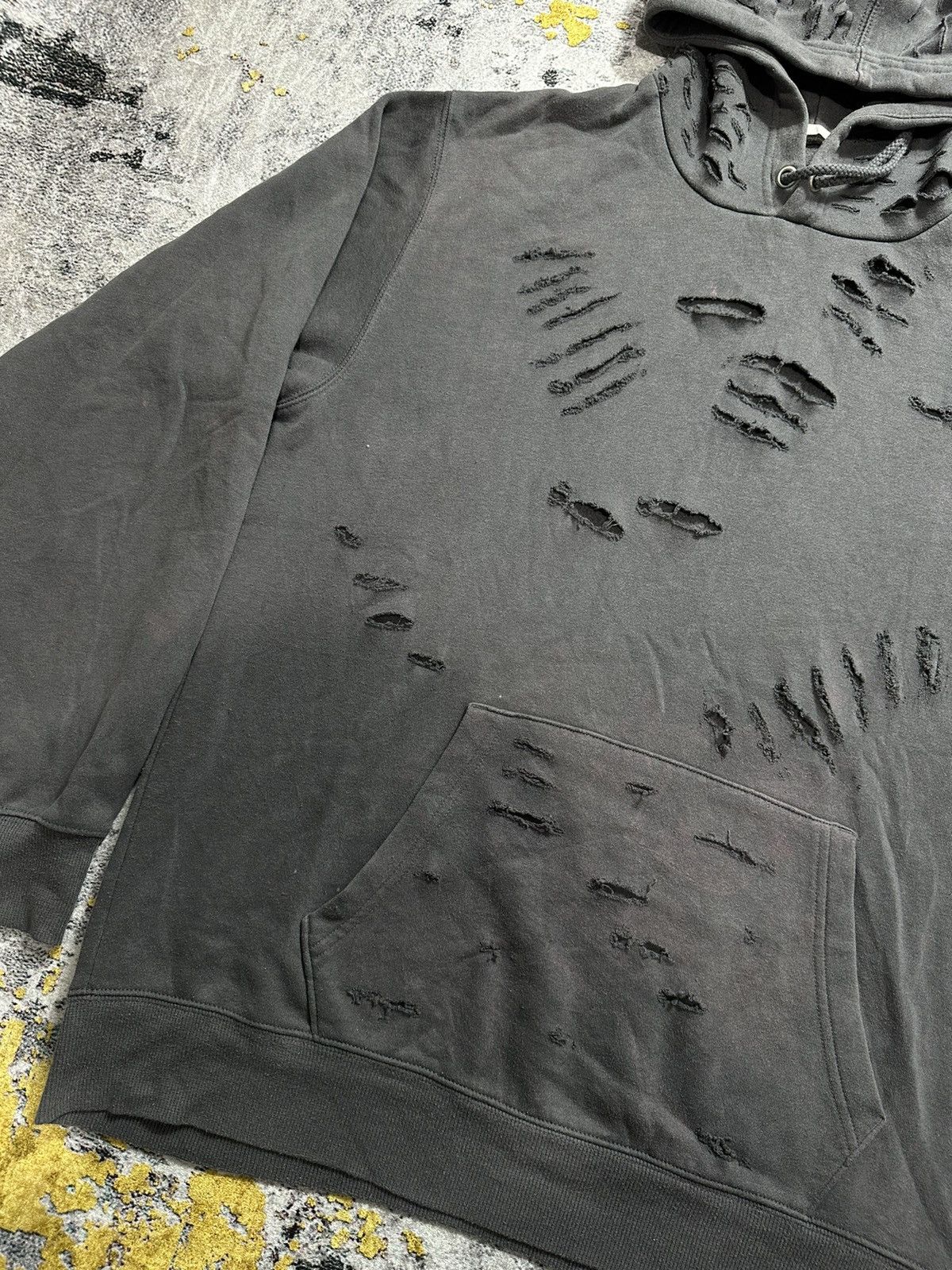 Le Grande Bleu (L.G.B.) CRAZY DISTRESSED GRUNGE PUNK STYLE GU HOODIE FADED Size US XL / EU 56 / 4 - 3 Thumbnail