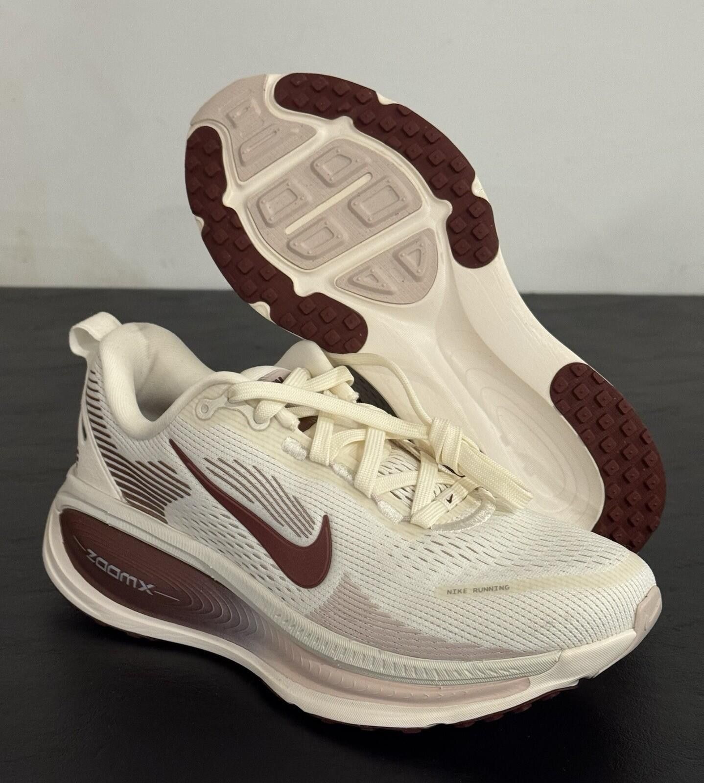 Nike Size 6.5 - Nike Vomero 18 Pale Ivory Red Sepia W Size US 6.5 / IT 36.5 - 7 Thumbnail