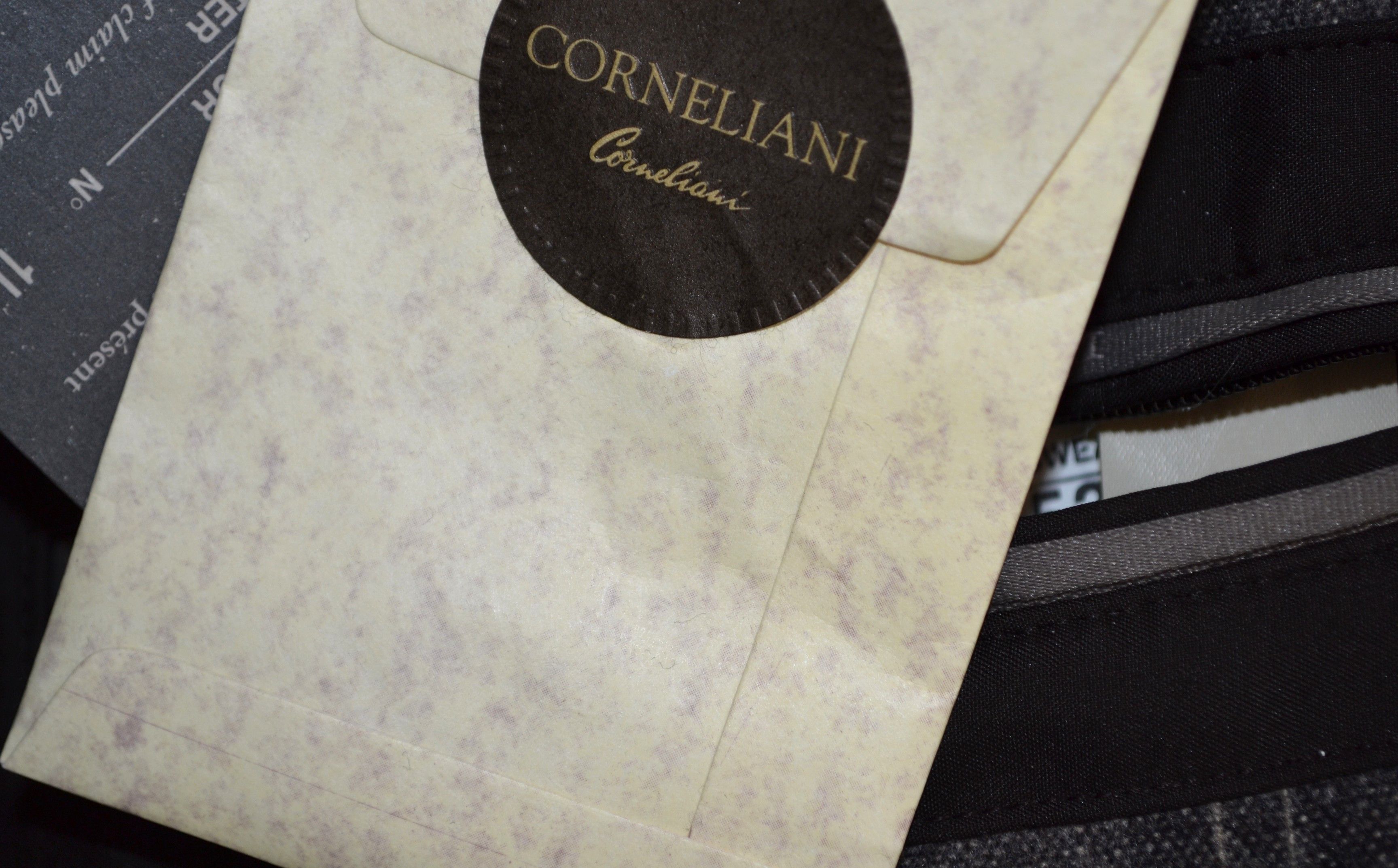 Corneliani Corneliani 52 size L-XL 42 Brown Nylon Coat Overcoat Size US L / EU 52-54 / 3 - 11 Thumbnail