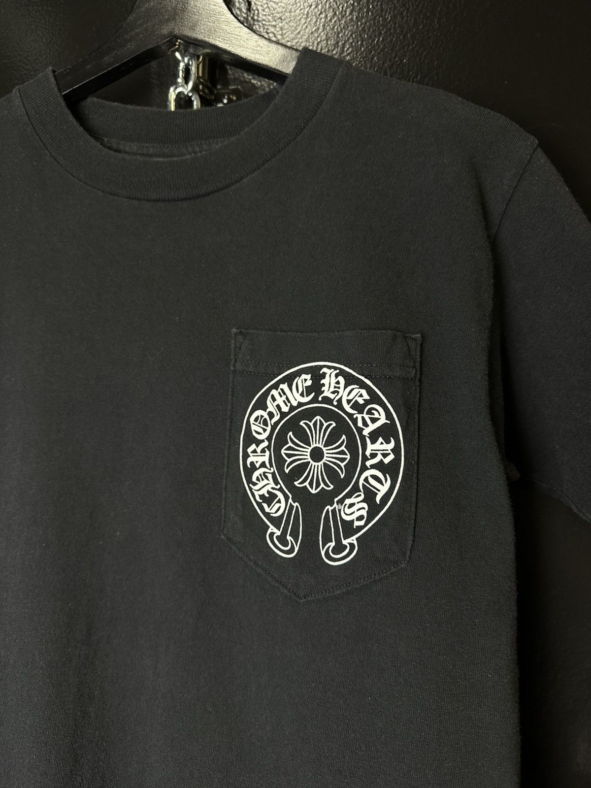 Chrome Hearts Vintage Chrome Hearts Los Angeles Horseshoe Pocket Tee Size US S / EU 44-46 / 1 - 4 Thumbnail