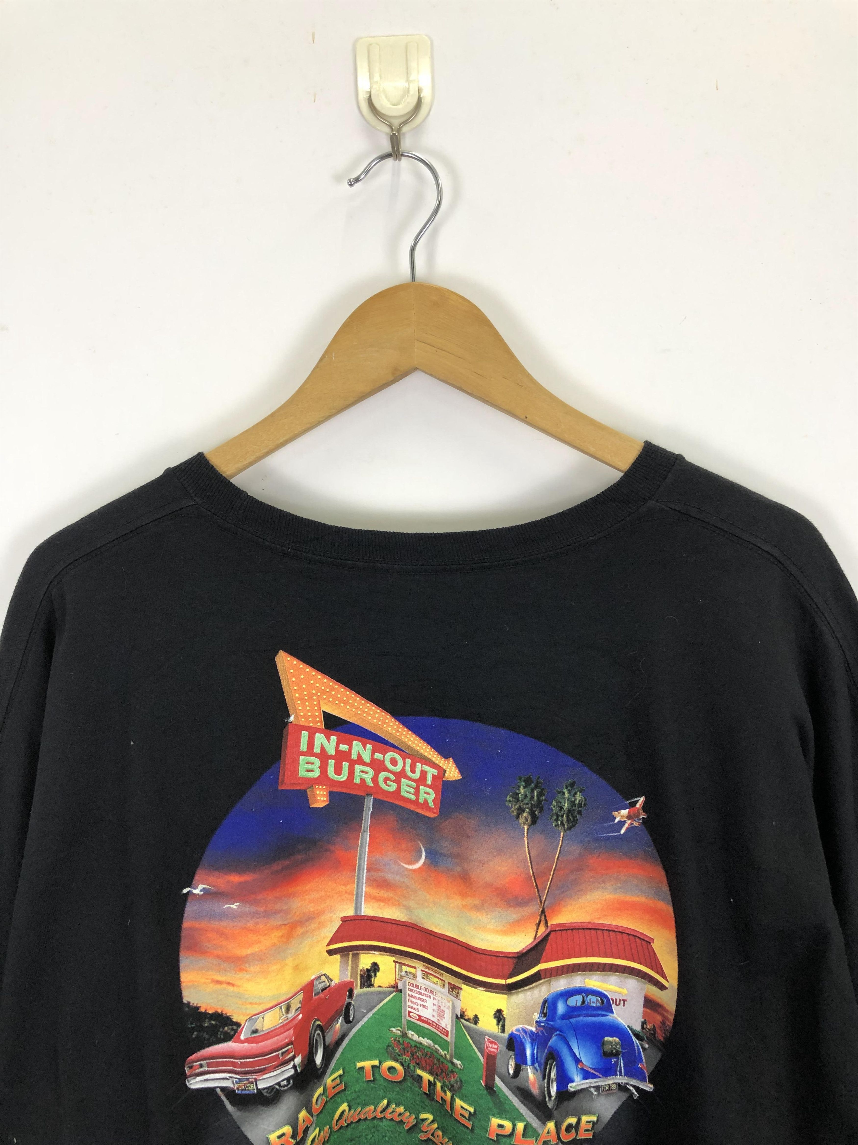 Vintage Vintage In N Out Burger Crewneck Short Sleeve Shirt TA0355 Size US XXL / EU 58 / 5 - 2 Thumbnail