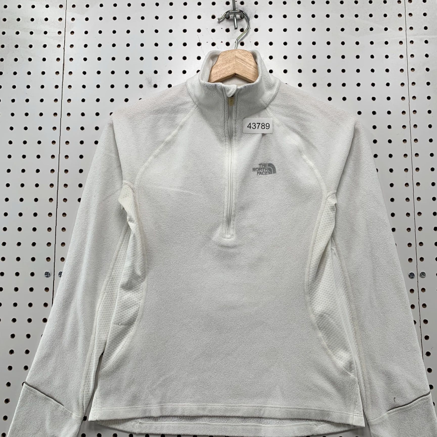 The North Face VINTAGE The North Face Sweatshirt Fleece 1/2 Zip Pullover Womens XS White Long Sleeve Adult Womens XS White The North Face Mens Womens Boys Girls Size XS / US 0-2 / IT 36-38 - 2 Thumbnail