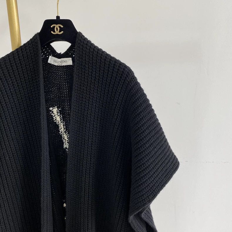 Valentino Valentino Black knitted cardigan Size XS / US 0-2 / IT 36-38 - 4 Thumbnail