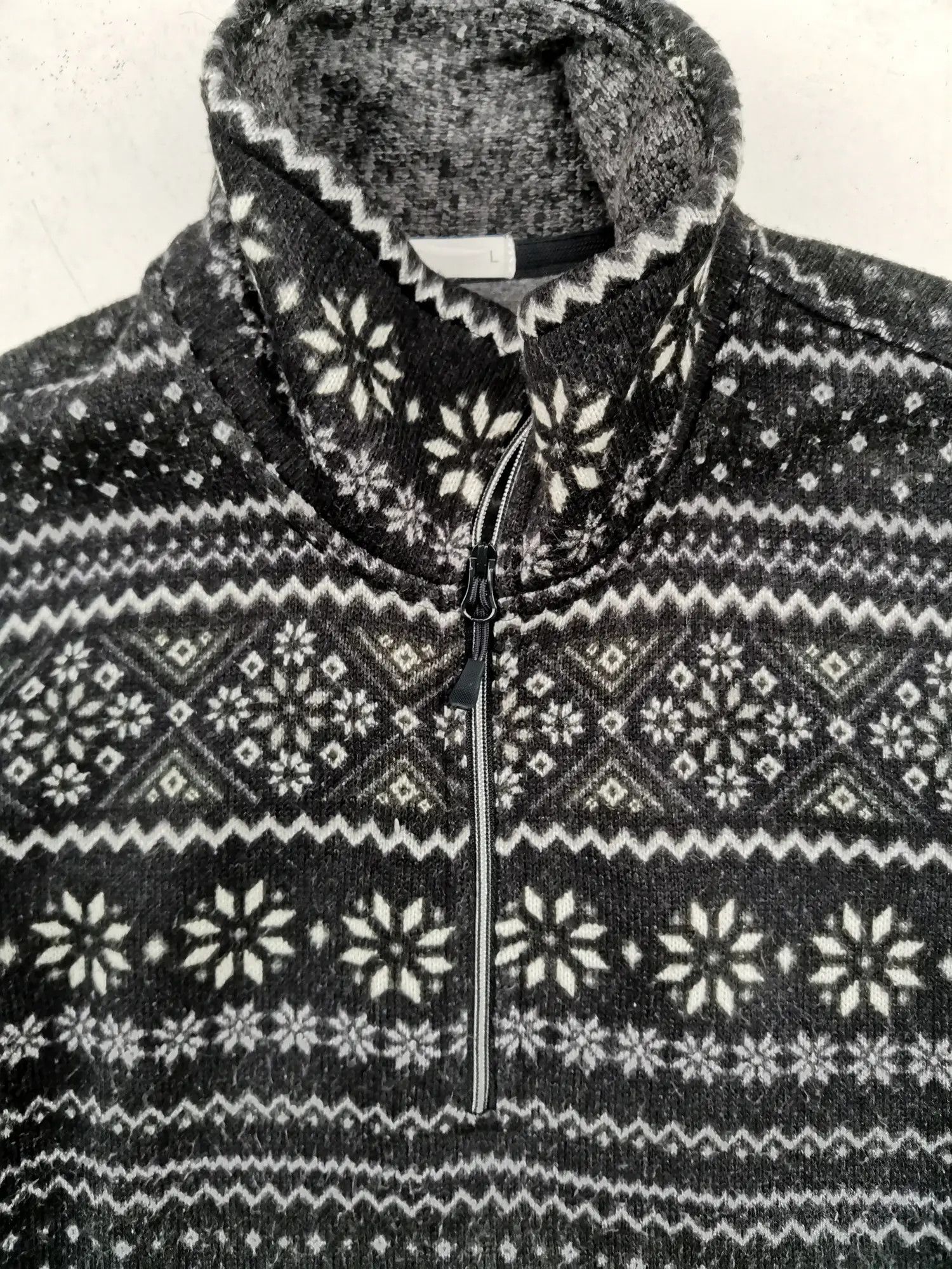 Japanese Brand Navajo Full Print Sweaters Size US L / EU 52-54 / 3 - 7 Thumbnail