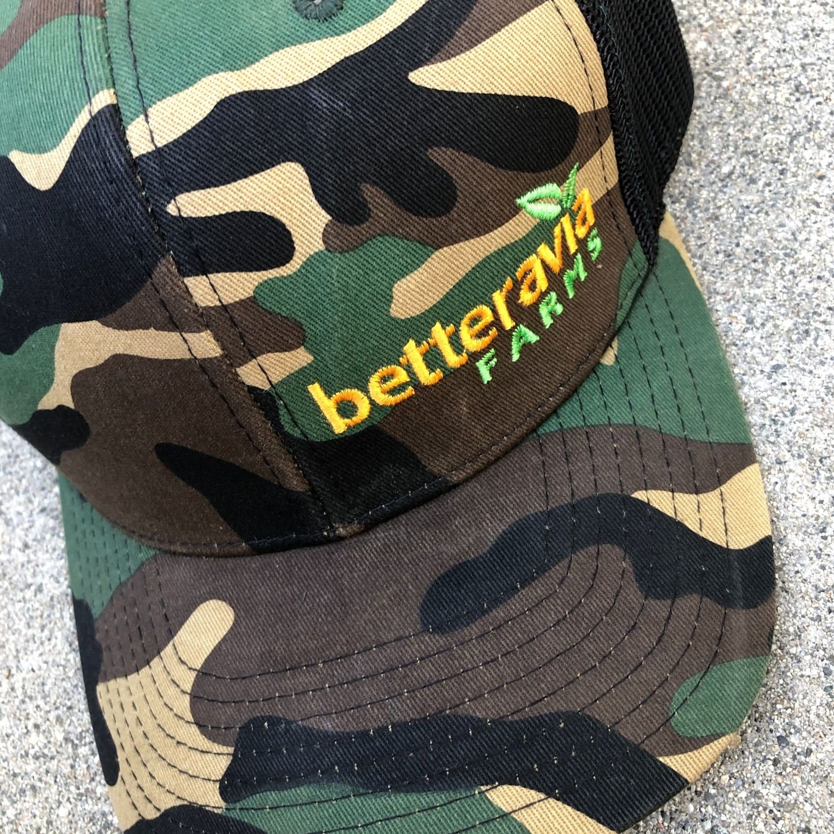 Vintage BETTERAVIA FARMS Trucker Hat Men's Camo Green Snapback Adjustable Cap RICHARDSON Size ONE SIZE - 2 Thumbnail