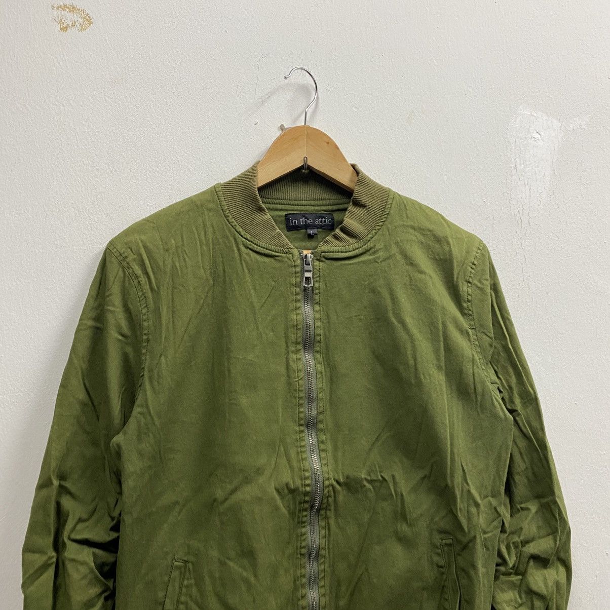 In The Attic Vintage "In The Attic" Olive Green MA-1 Bomber Jacket Size US S / EU 44-46 / 1 - 3 Thumbnail