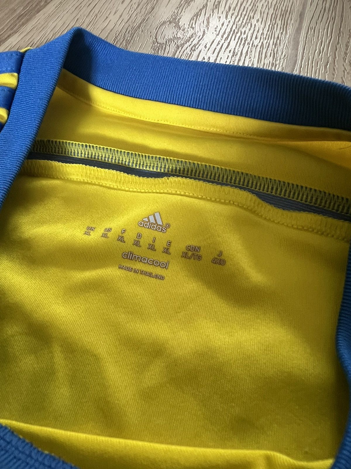 Adidas ADIDAS SWEDEN TEAM 2014 2015 WORLD CUP FOOTBALL JERSEY Shirt Size US XL / EU 56 / 4 - 7 Thumbnail