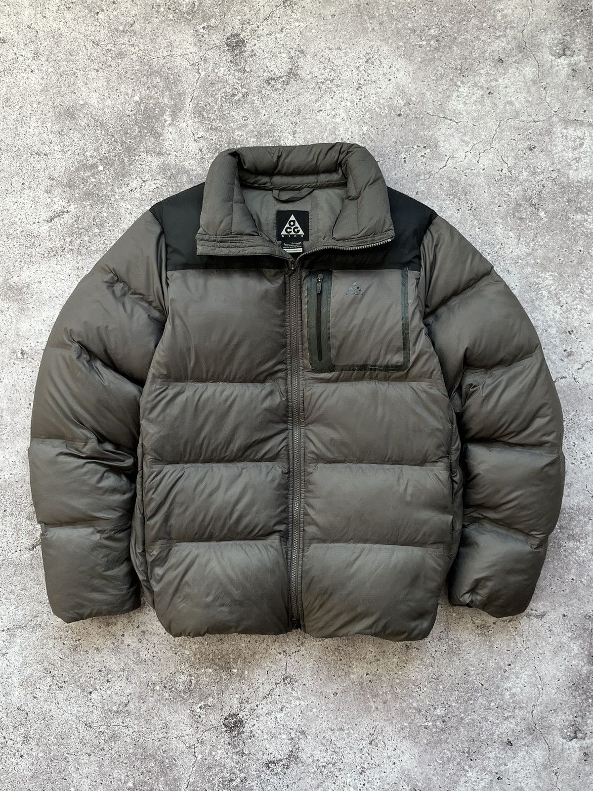 Vintage Nike ACG Puffa Jacket Women's Size M