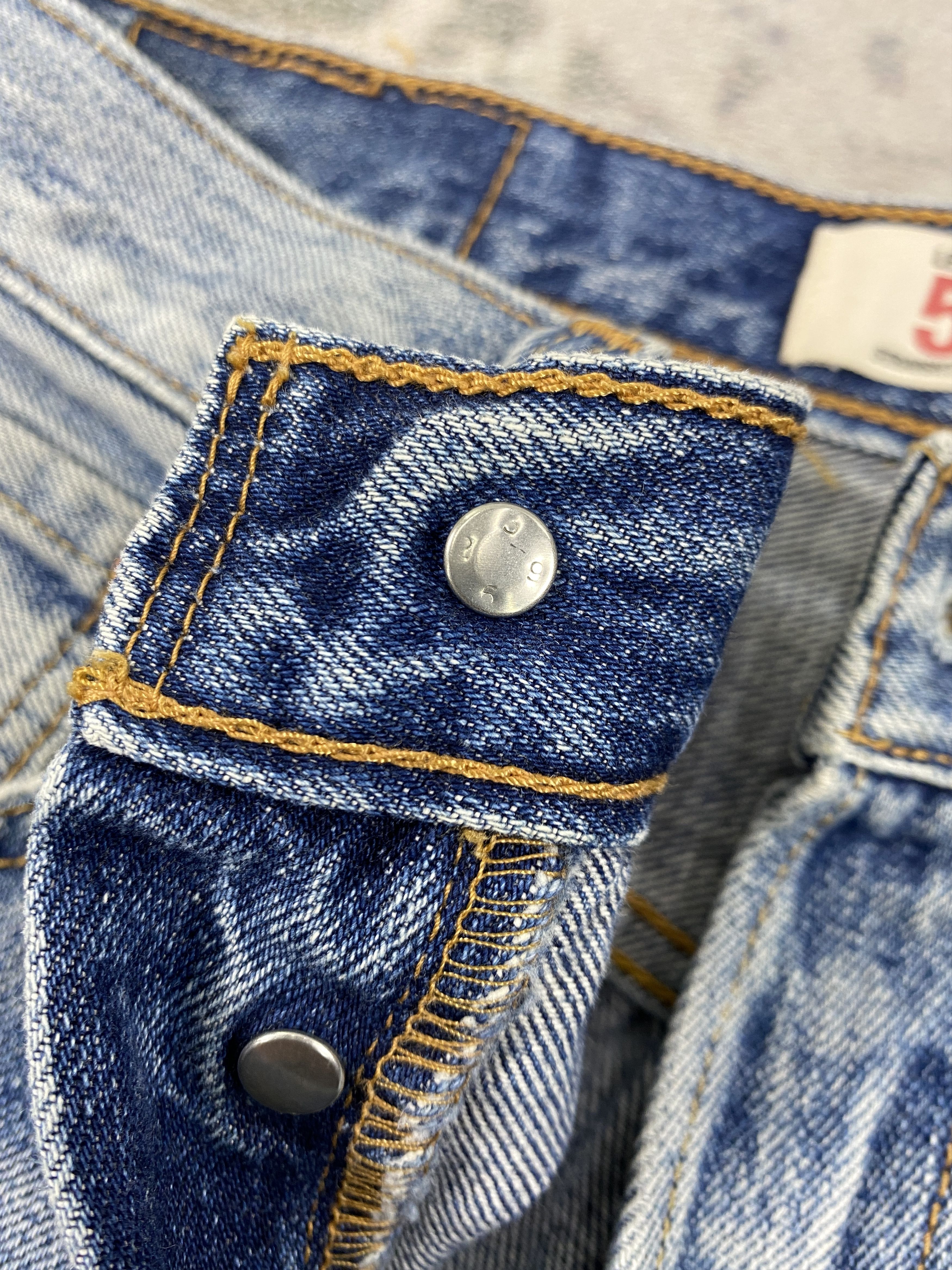 Levi's Distressed Blue Vintage Levi's 501 Jeans 30x30 Denim- JN3935 Size US 30 / EU 46 - 11 Thumbnail