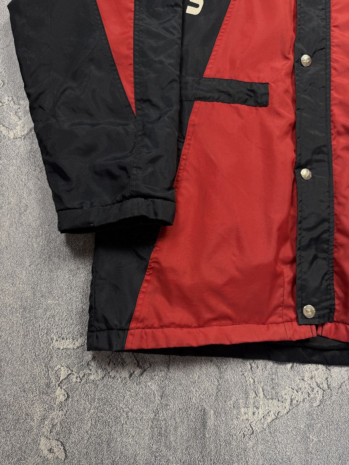 Umbro Vintage Umbro Manchester United Jacket Football soccer Size US M / EU 48-50 / 2 - 5 Thumbnail