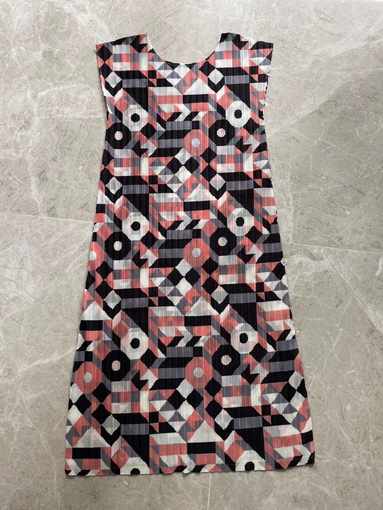 Issey Miyake Issey Miyake size:3 Black and pink geometric mixed-color d Size M / US 6-8 / IT 42-44 - 3 Thumbnail