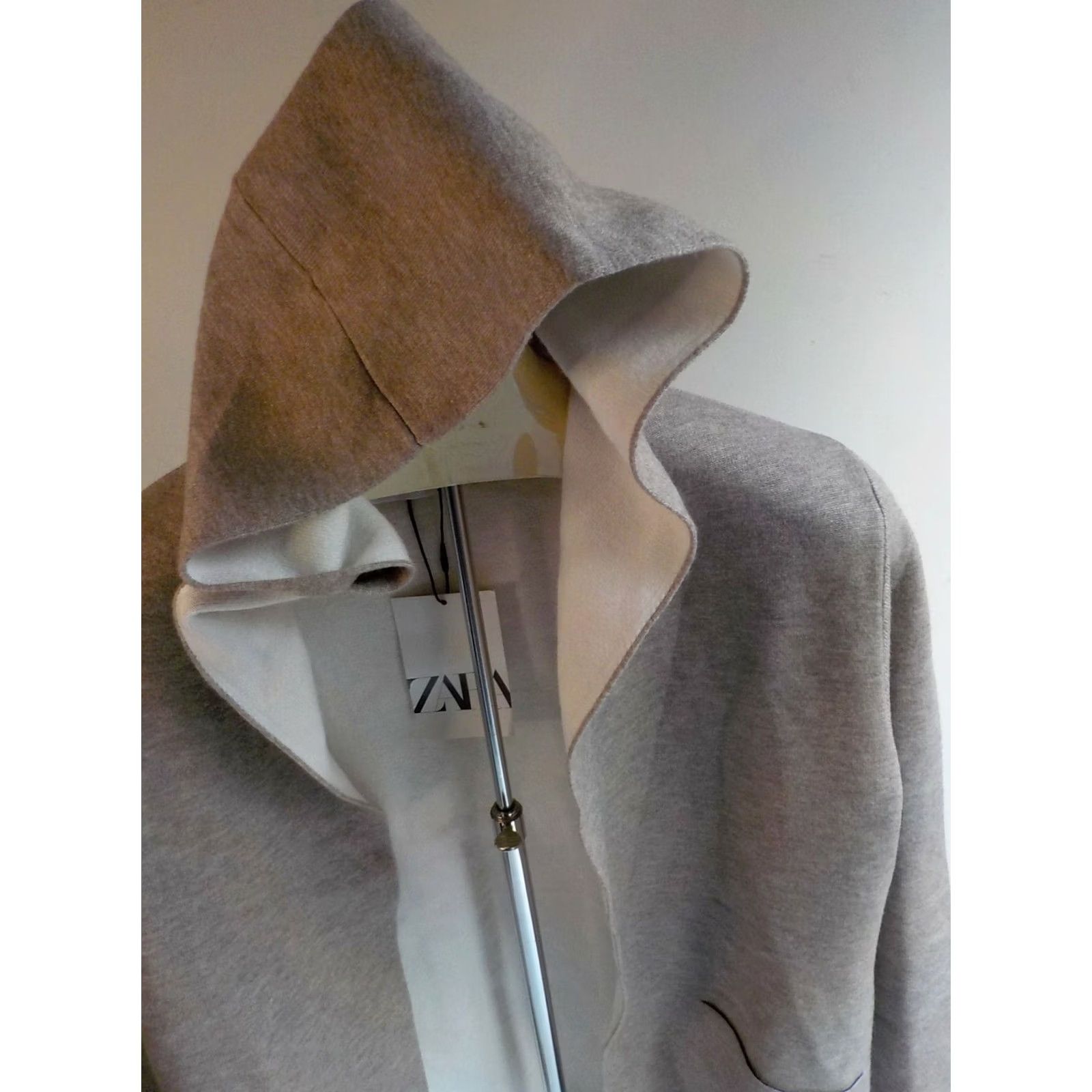 Zara VINTAGE Zara Double Faced Knit Sweater Jacket Ivory/Brown Viscose Blend SZ 11/12 NWT Women Cardigan Knit Long Sleeve 28.5 Length 20.5 Sleeve womens Size L / US 10 / IT 46 - 2 Thumbnail
