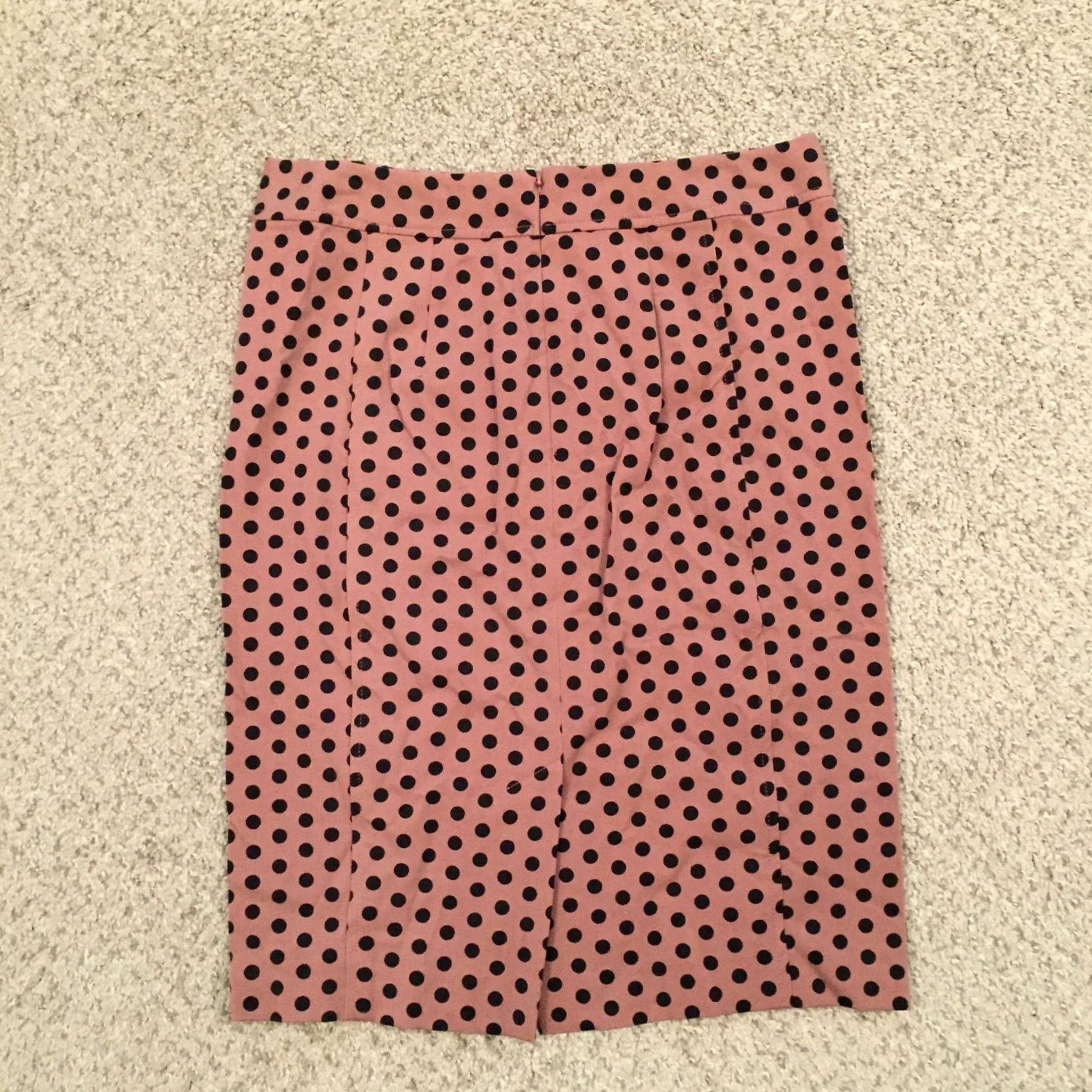 Loft LOFT Skirt Pencil Unlined 6 Pink Black Polka Dot Cotton Blend Knee Length Women Regular Straight & Style Gender: Womens End: Womens Size 28" / US 6 / IT 42 - 7 Thumbnail