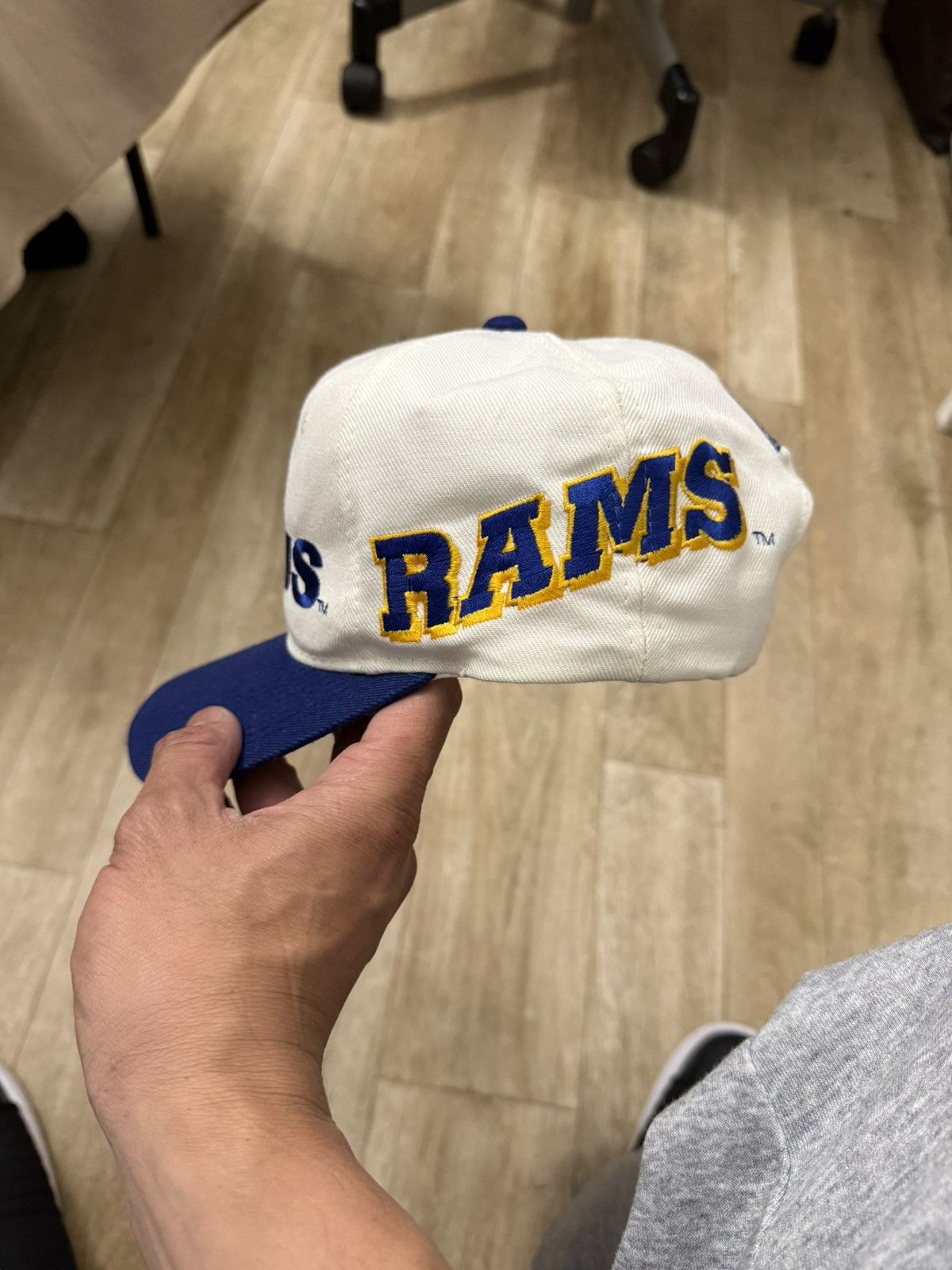 Sports Specialties Vintage Los Angeles RAMS sidewave Size ONE SIZE - 2 Thumbnail