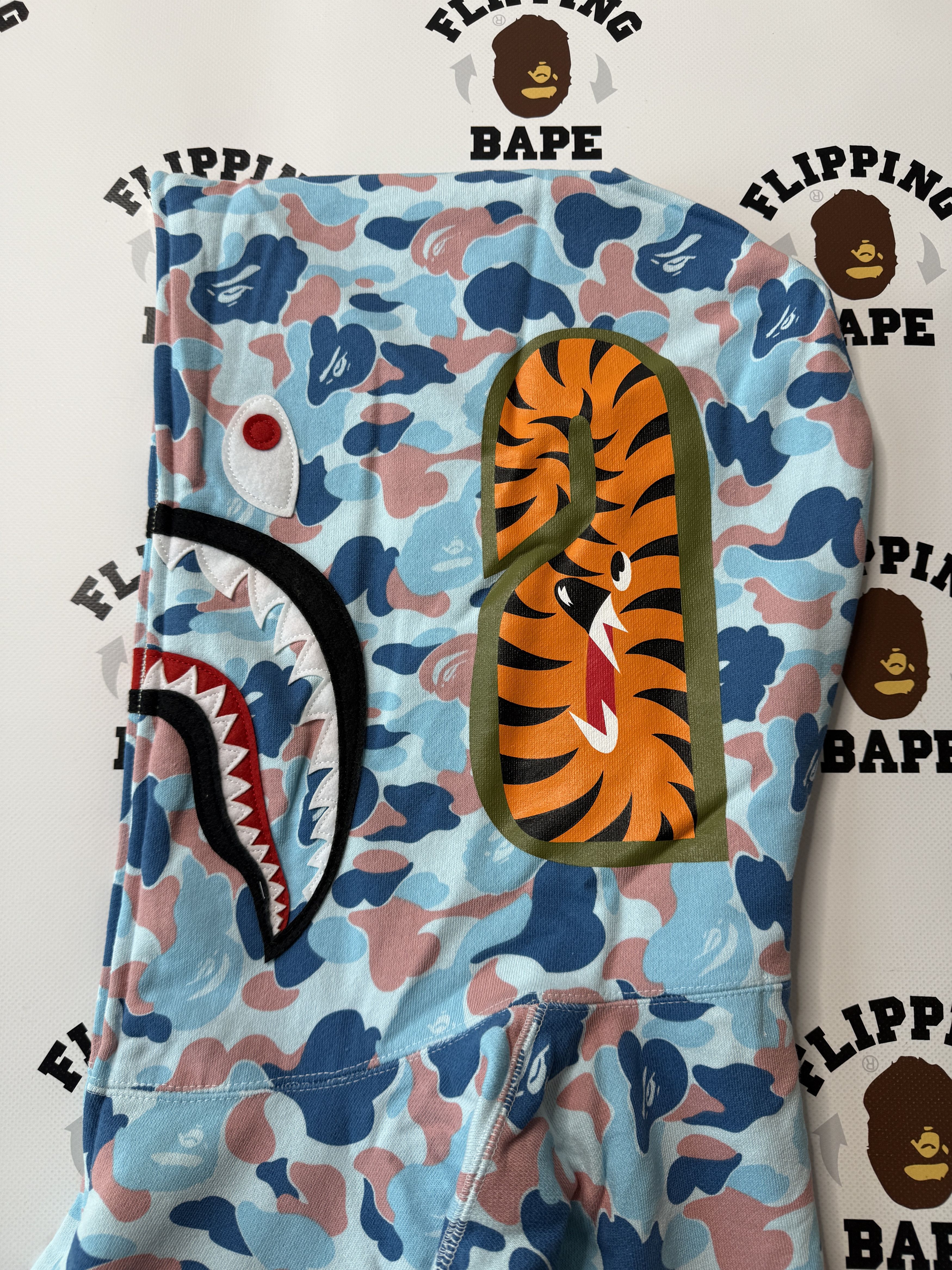 Bape BAPE STORE HANGZHOU SHARK FULL ZIP HOODIE (2025) Size US XL / EU 56 / 4 - 5 Thumbnail