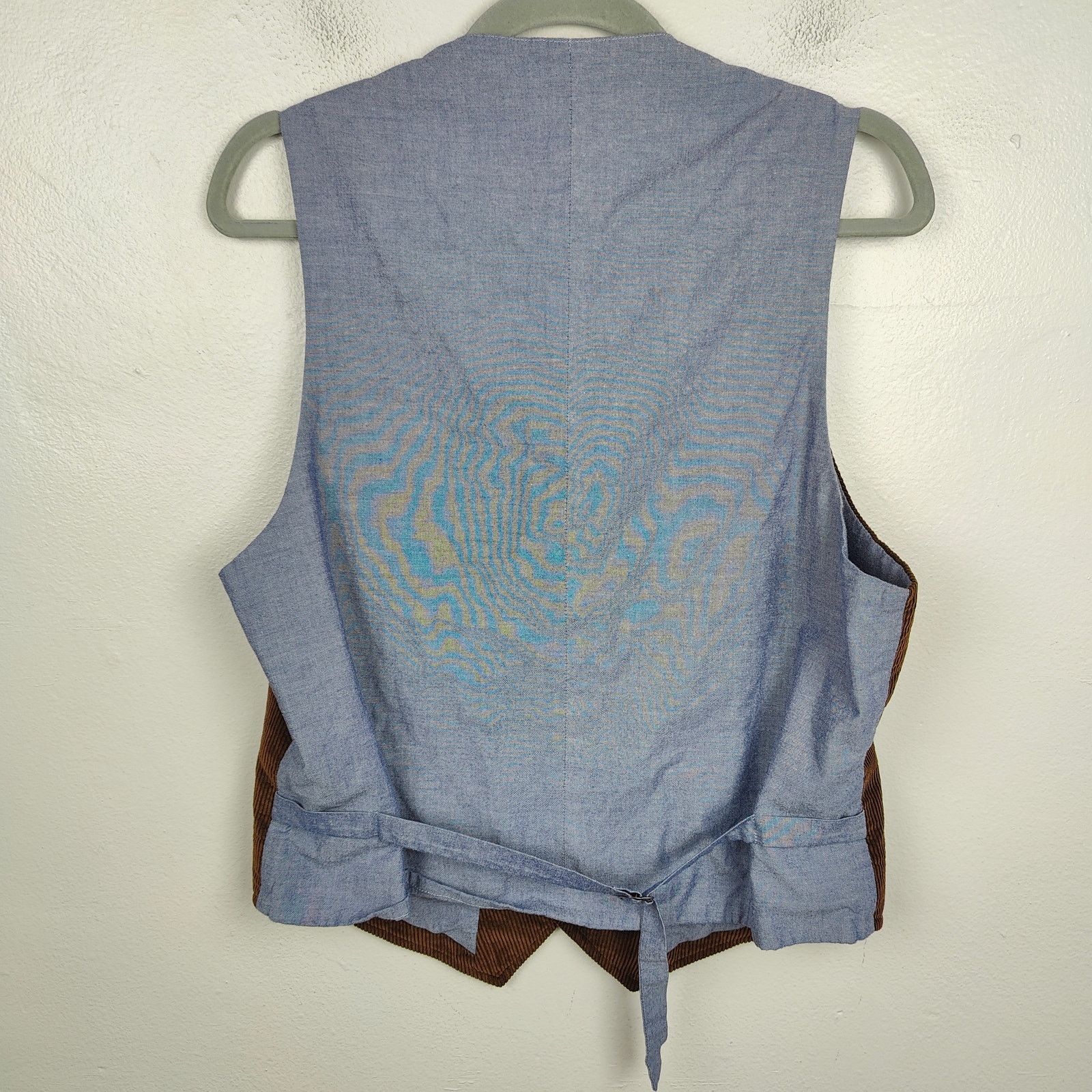 Brooks Brothers Brooks Brothers 1818 Madison Vest Mens 40R Brown Corduroy Size US M / EU 48-50 / 2 - 4 Thumbnail