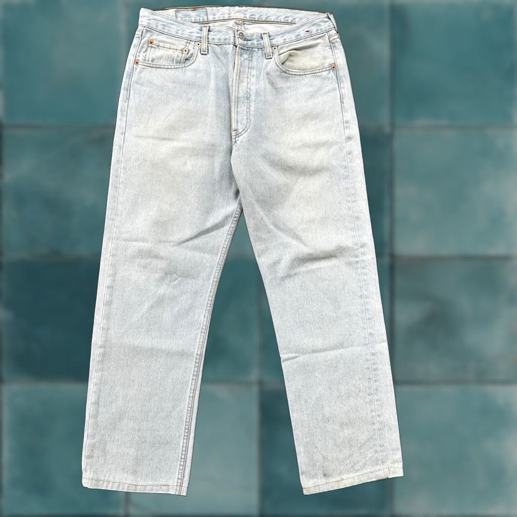 Levi's VINTAGE Levi's 501 Jeans - Button Fly - Light Wash Blue - 34x30 UK Tag - Mens Denim Straight 90s XX Act 32x27 Size US 34 / EU 50 - 1 Thumbnail