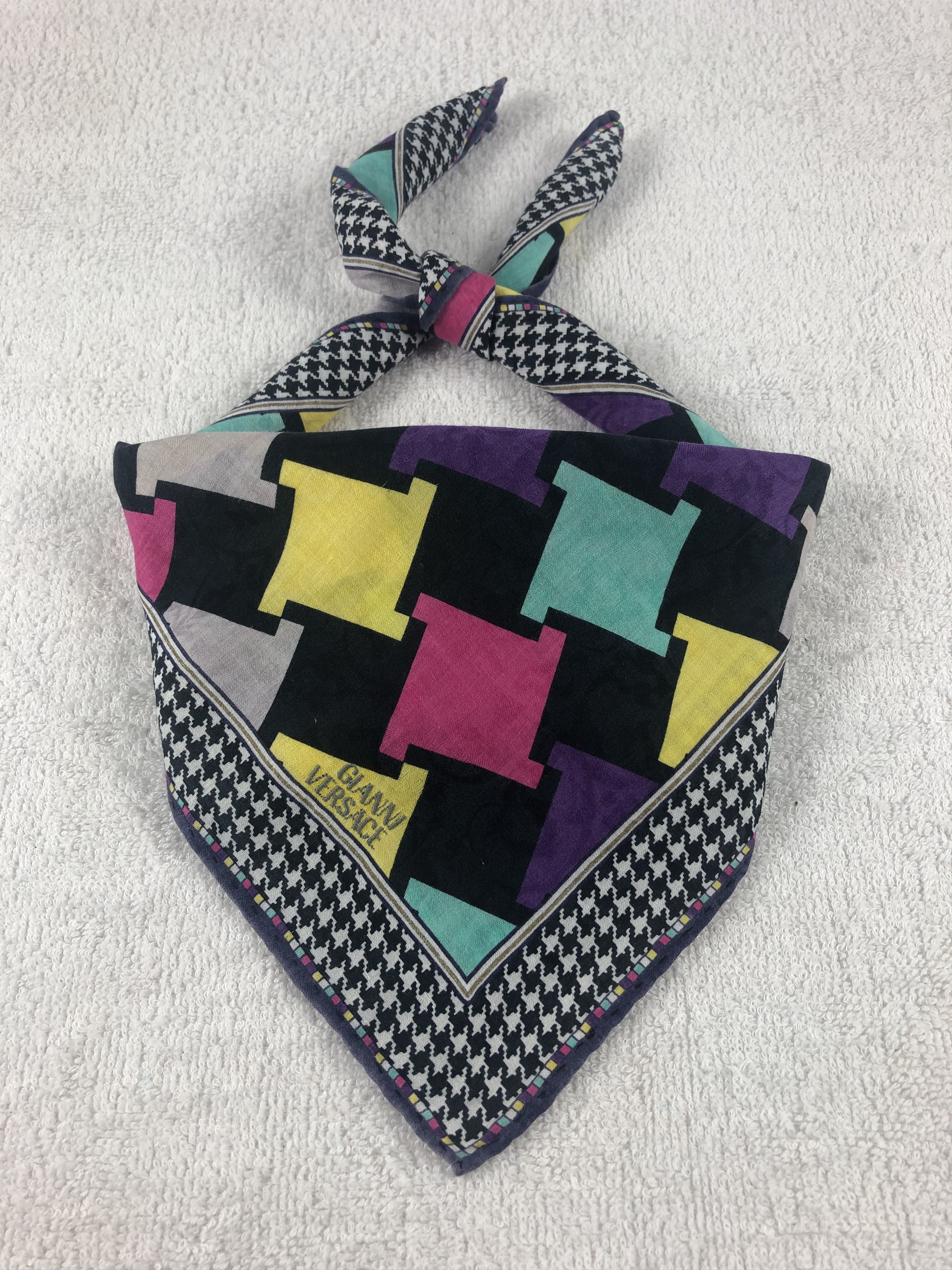 Versace Gianni Versace Handkerchief / Bandana / Neckerchief A1300 Size ONE SIZE - 1 Thumbnail