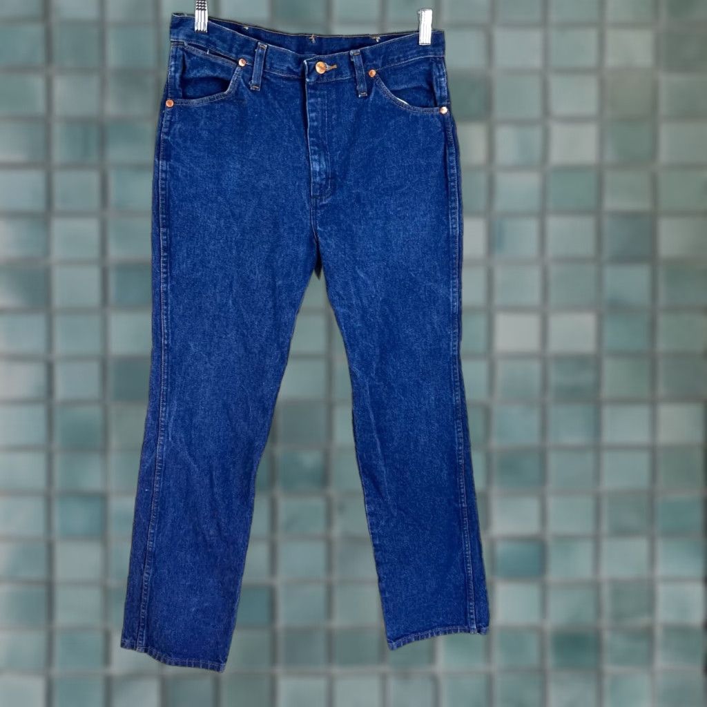 Wrangler Wrangler Retro Classic Fit Straight Leg Jeans Men Size 32 x 34 Dark Blue 80s 90s Size US 32 / EU 48 - 1 Thumbnail
