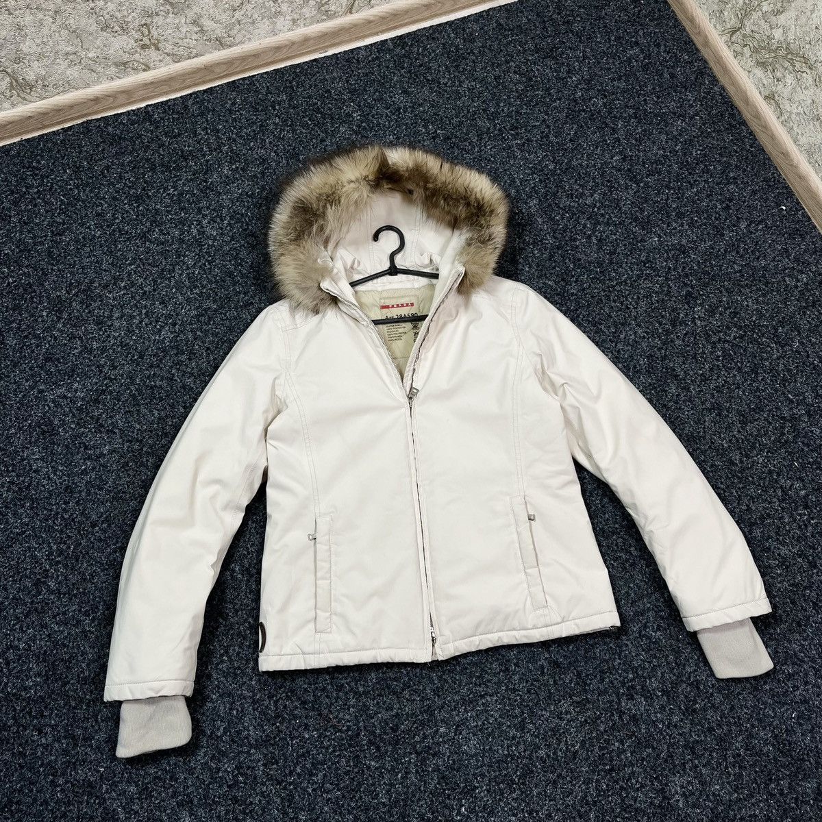 Prada Puffer Prada Gore Tex Jacket leather tab Size S / US 4 / IT 40 - 8 Thumbnail