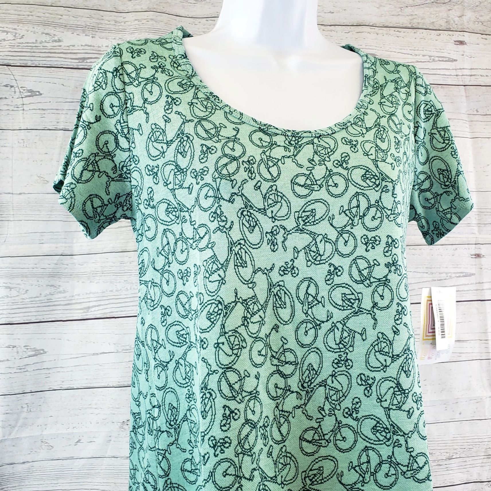 Vintage LuLaRoe Womens Classic T 2XS Green Bike Bicycle Print Short Sleeve Shirt Womens Green 2XS LuLaRoe Shirt Bike Print Size 24" / US 00 / IT 34 - 2 Thumbnail