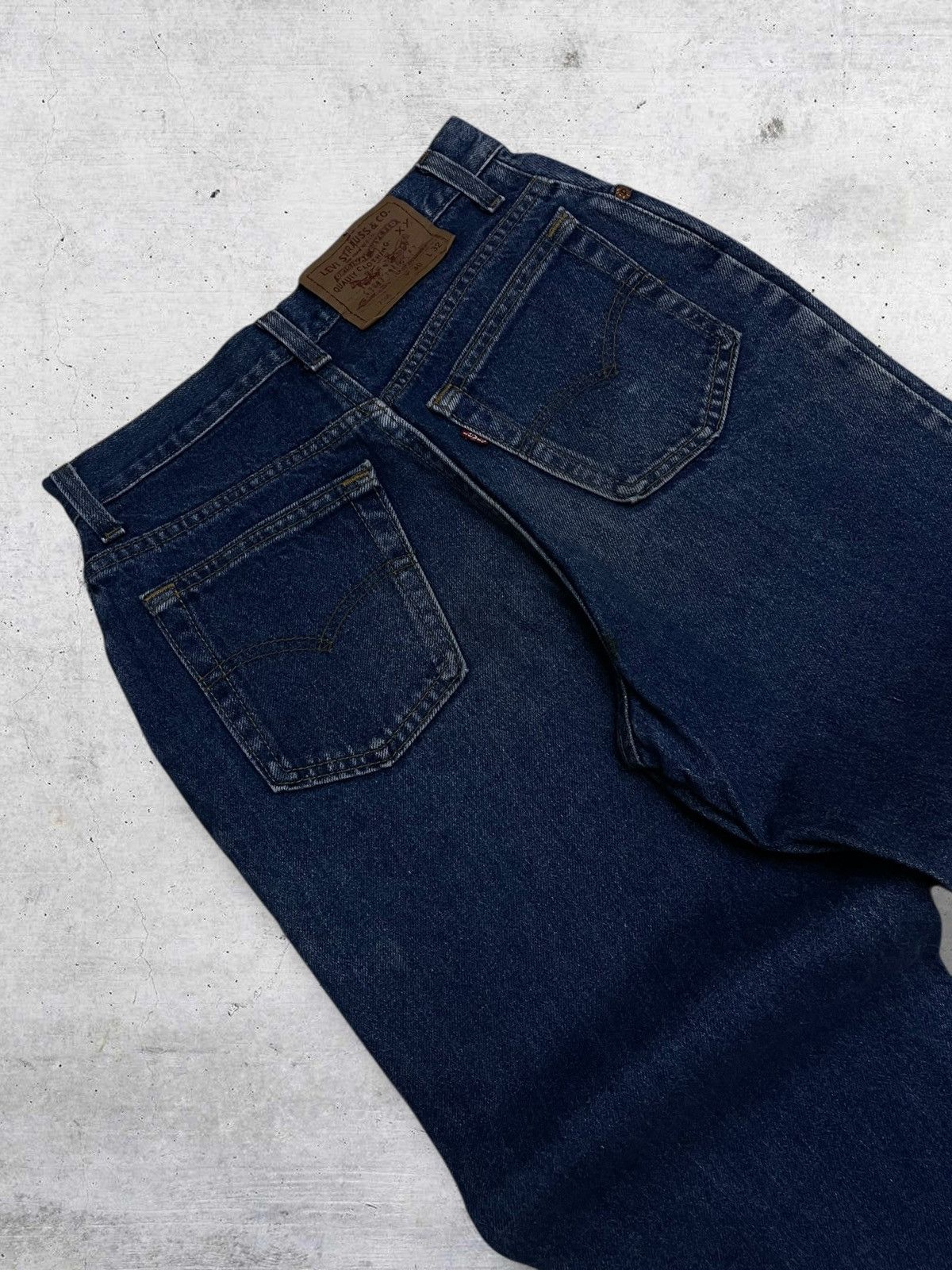 Levi's Vintage Clothing VINTAGE 505 LEVIS USA DESIGNER 90S ORIGINAL CLASSIC OG DENIM Size US 26 / EU 42 - 14 Thumbnail