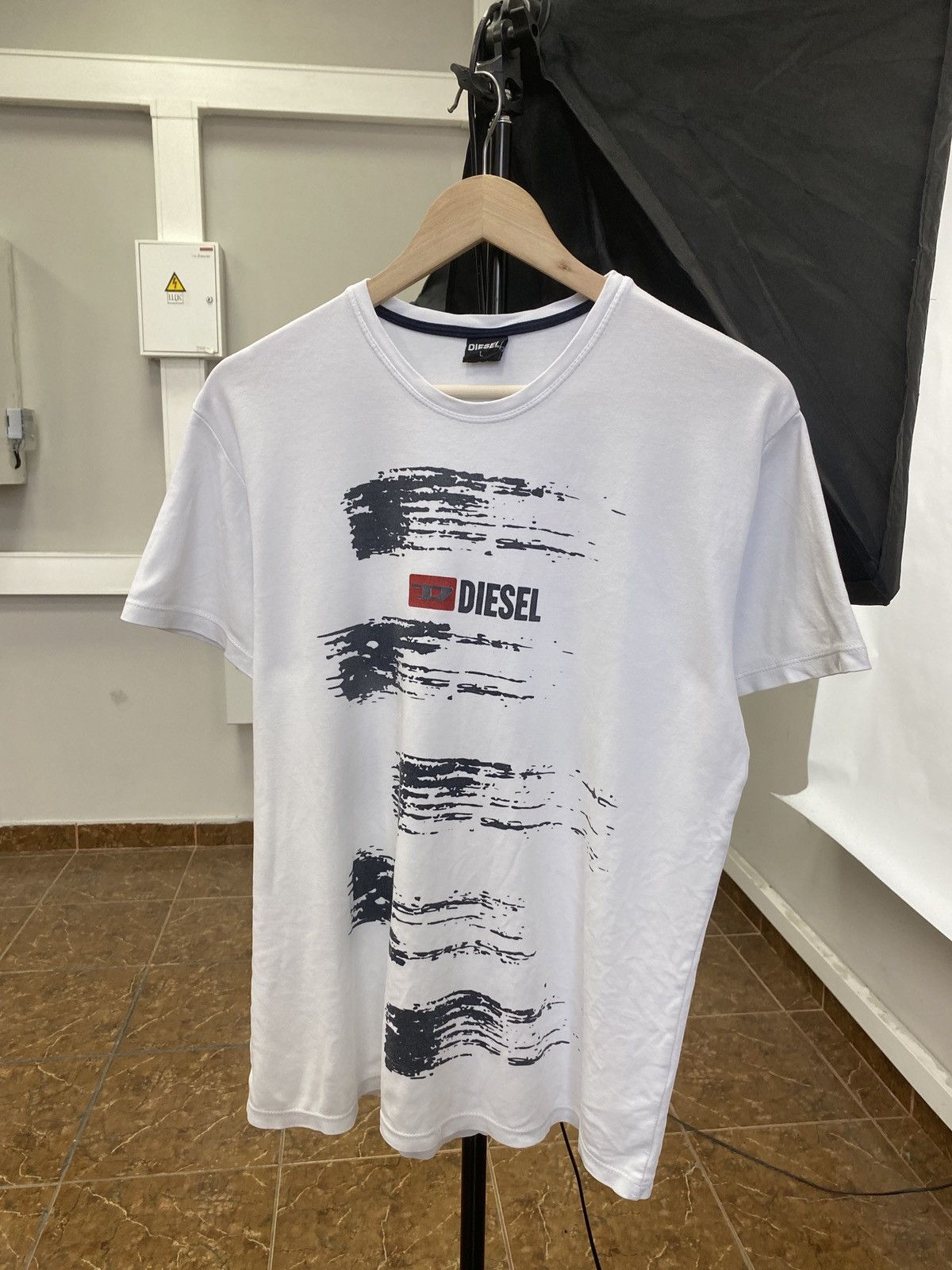 Diesel 🇺🇸 Vintage 90s Diesel Y2K Big logo T-Shirt Retro Rare Hype Size US L / EU 52-54 / 3 - 1 Thumbnail