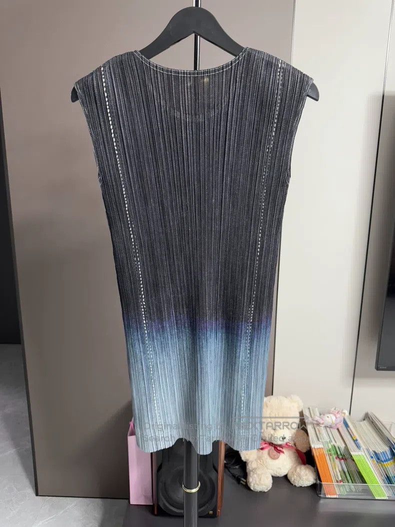 Issey Miyake Issey Miyake Dark Blue Bamboo Joint Midi Skirt Size L / US 10 / IT 46 - 2 Thumbnail