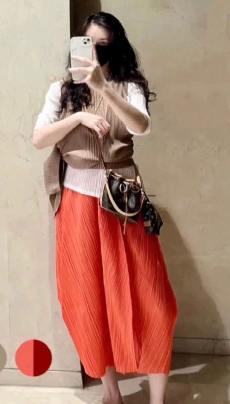 Issey Miyake Issey Miyake size:5 Orange pleated pants Size 42" / US 20 - 1 Thumbnail