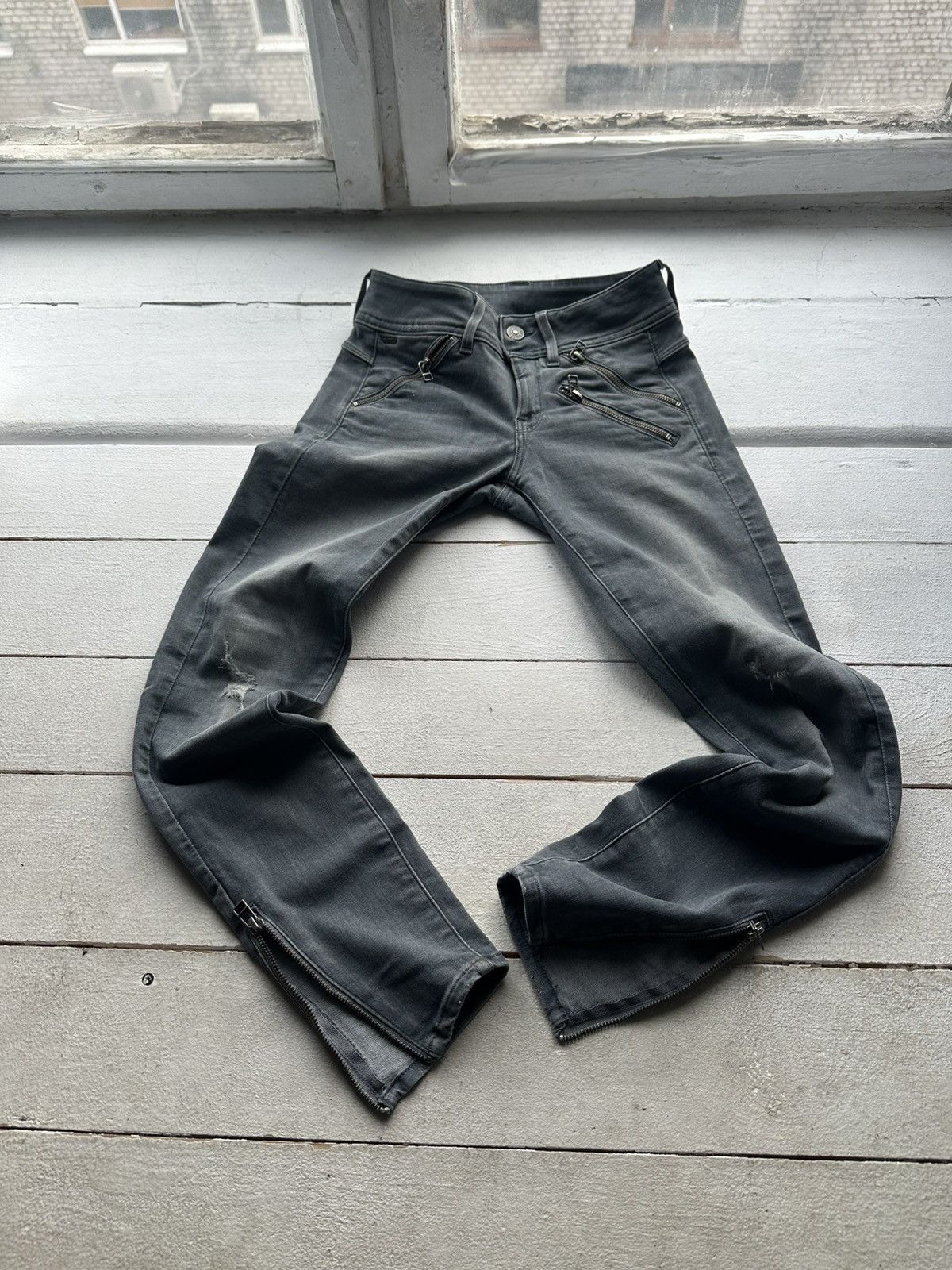G-Star 🚨VNTG G STAR RAW GRAY FADED RARE AVANT GARDE JEANS Y2K Size 26" / US 2 / IT 38 - 1 Thumbnail