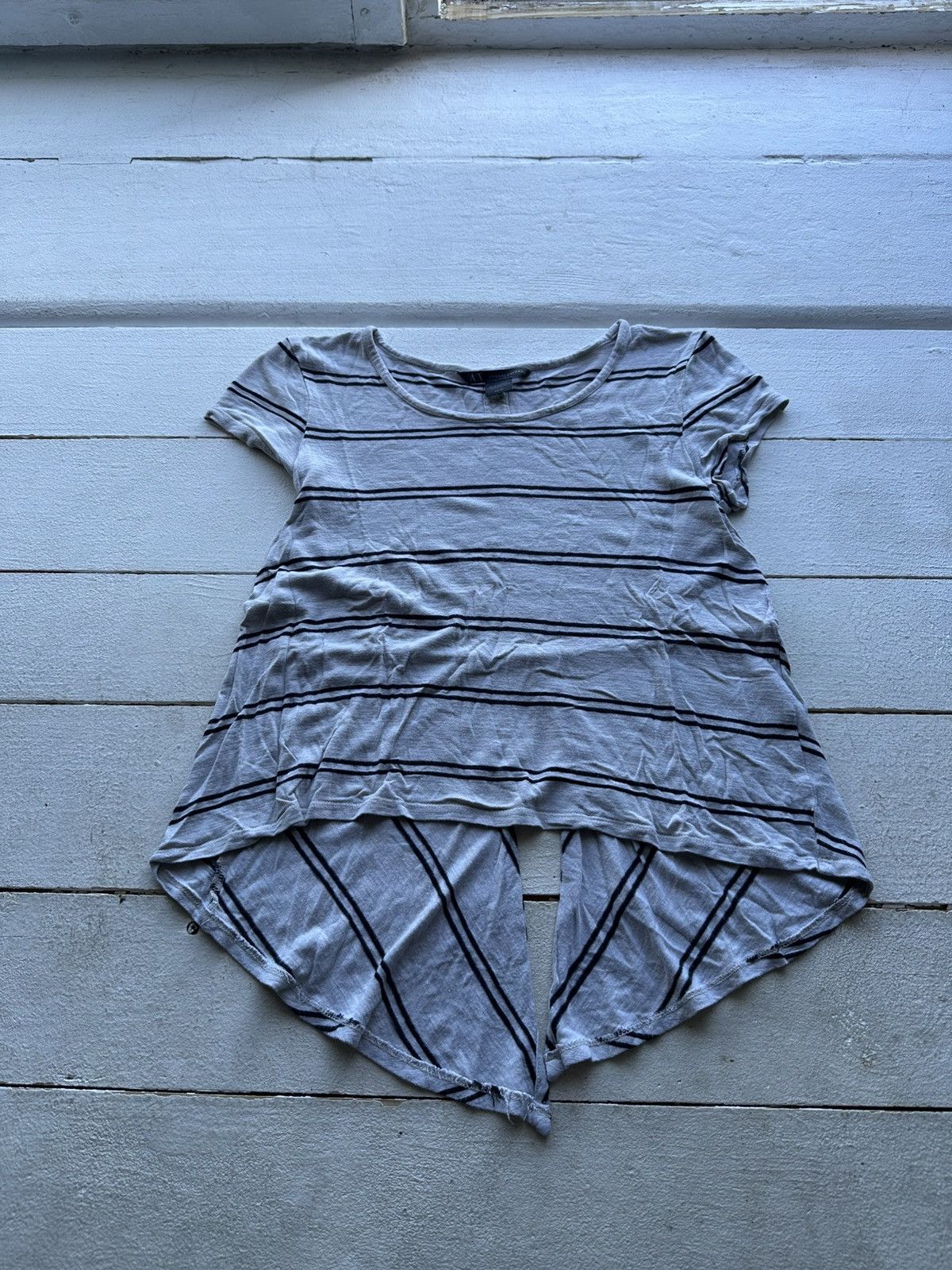 Armani 🚨AVANT GARDE ARMANI RARE SHORT SLEEVE BIG LOGO Y2K LUXURY Size XS / US 0-2 / IT 36-38 - 1 Thumbnail