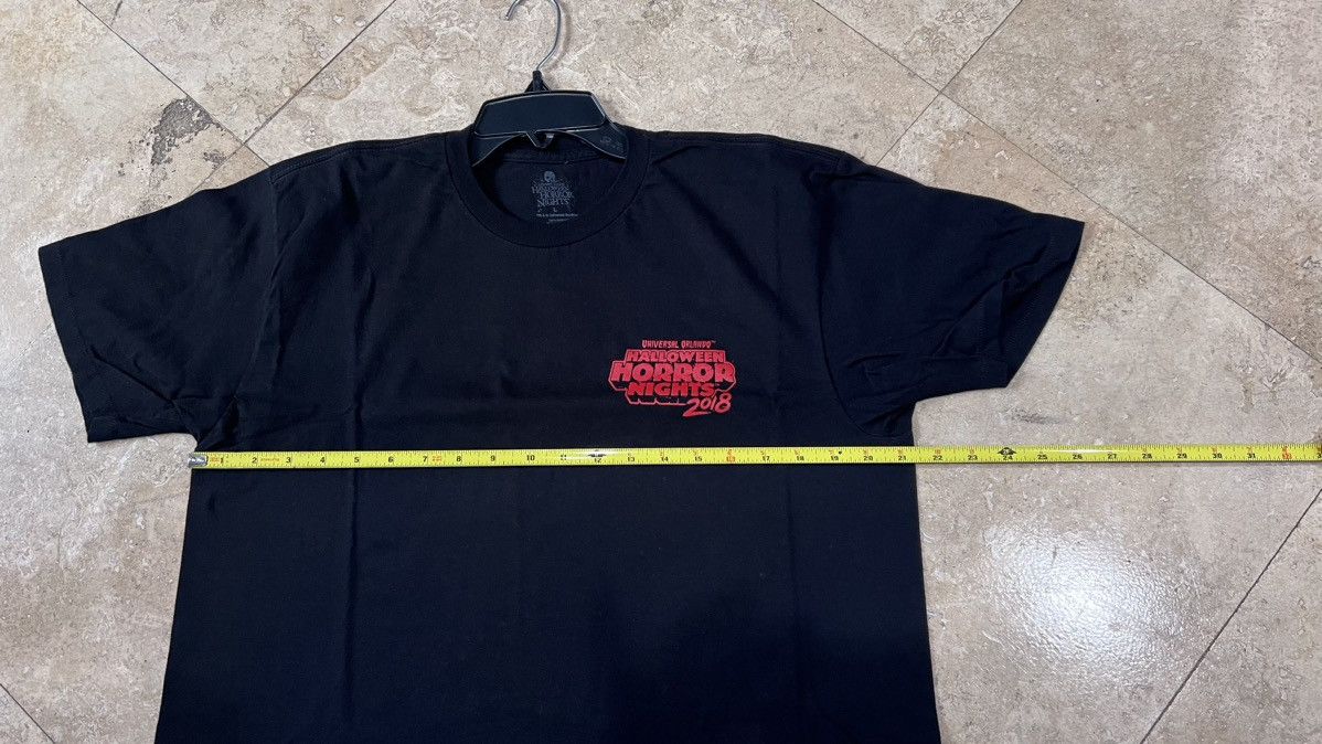 Universal Studios 2018 Halloween Horror Nights TShirt Size Large Size US L / EU 52-54 / 3 - 8 Thumbnail