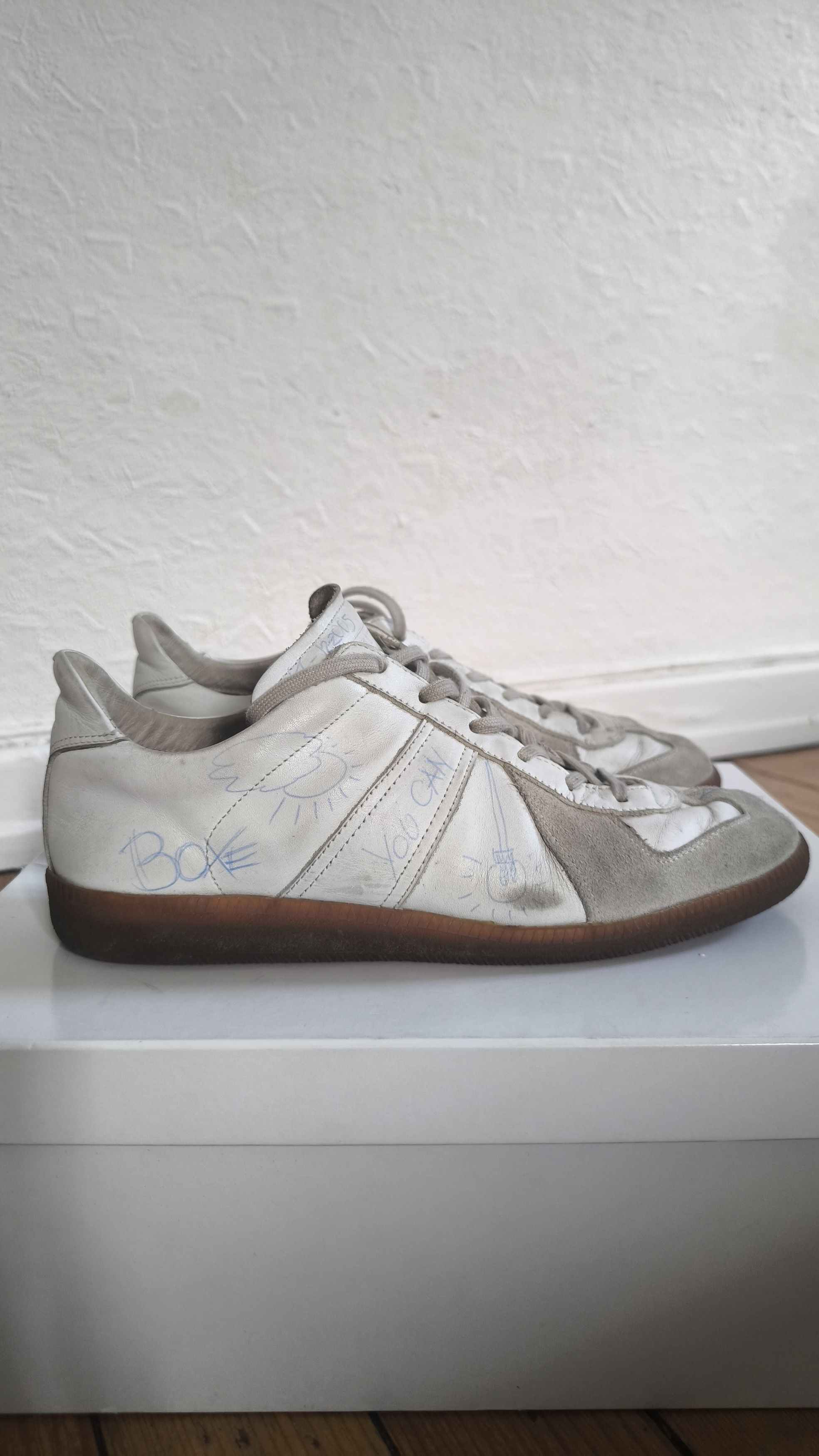 Maison Margiela 1/1 Unique Hand Drawn 2006 Turin Olympic Games Size US 9 / EU 42 - 2 Thumbnail