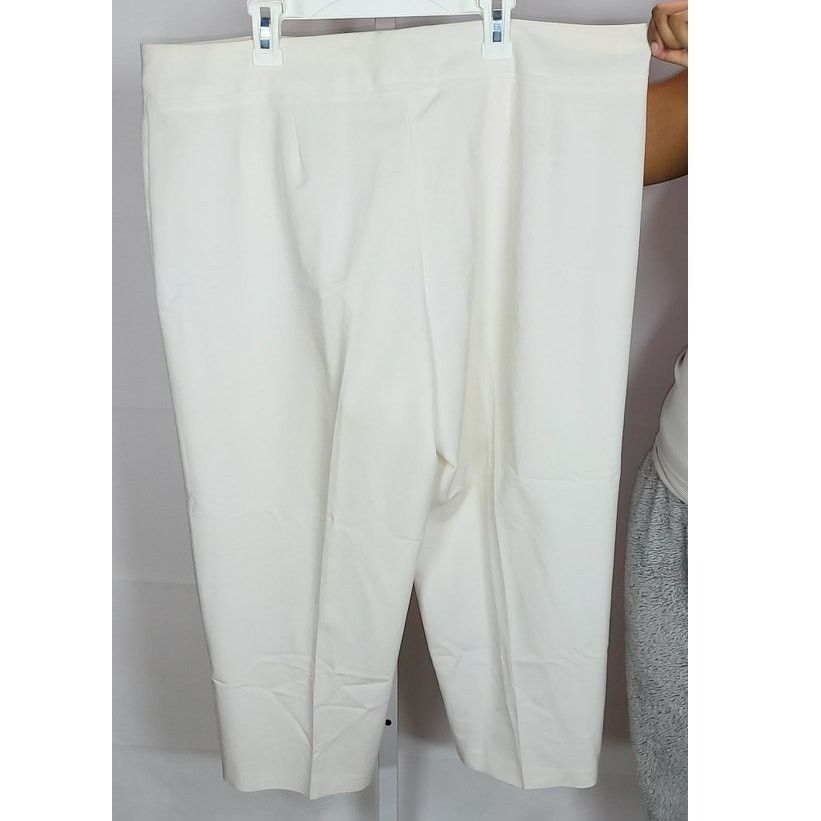 Other Ashley Stewart White Bermuda Shorts Size 16WA Size 38" / US 16 / IT 52 - 2 Thumbnail