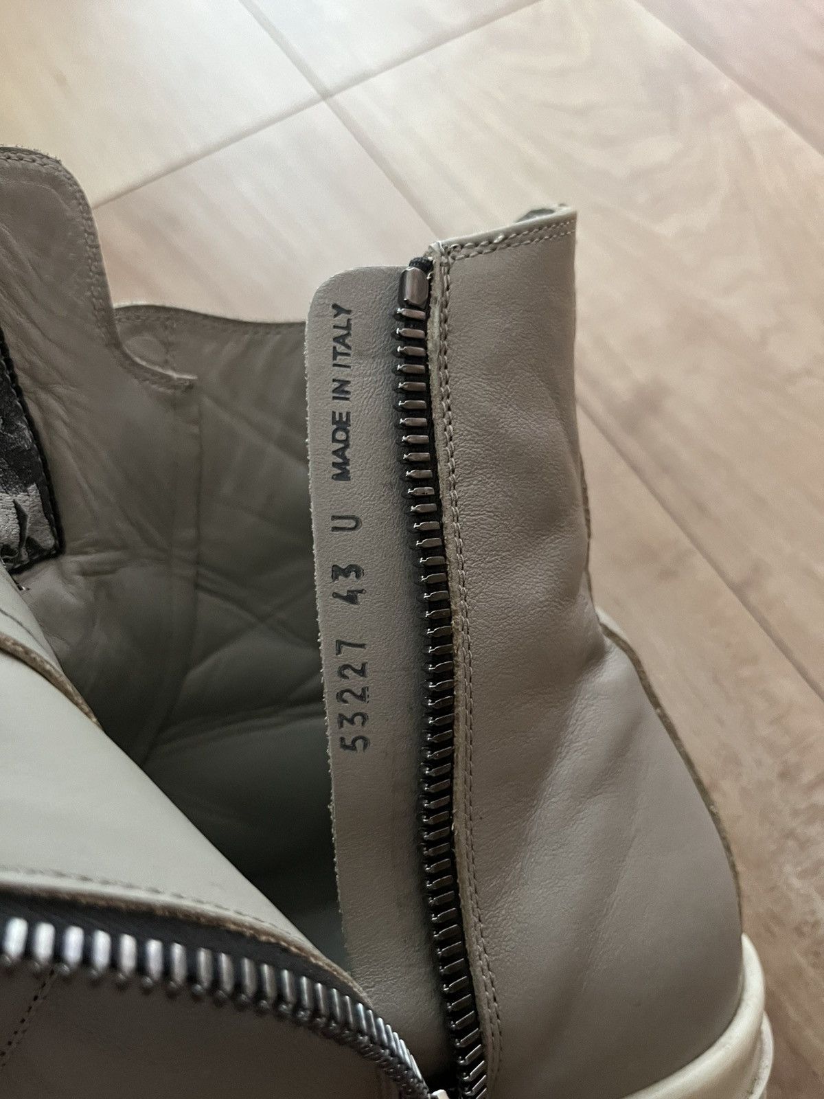 Rick Owens High-Top Leather Sneakers Pearl/Milk Size US 10 / EU 43 - 13 Thumbnail