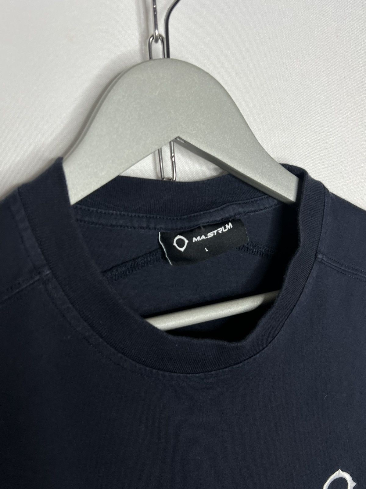 MA.STRUM Ma.Strum Navy Blue Based T-Shirt Tee Casuals Size US L / EU 52-54 / 3 - 4 Thumbnail