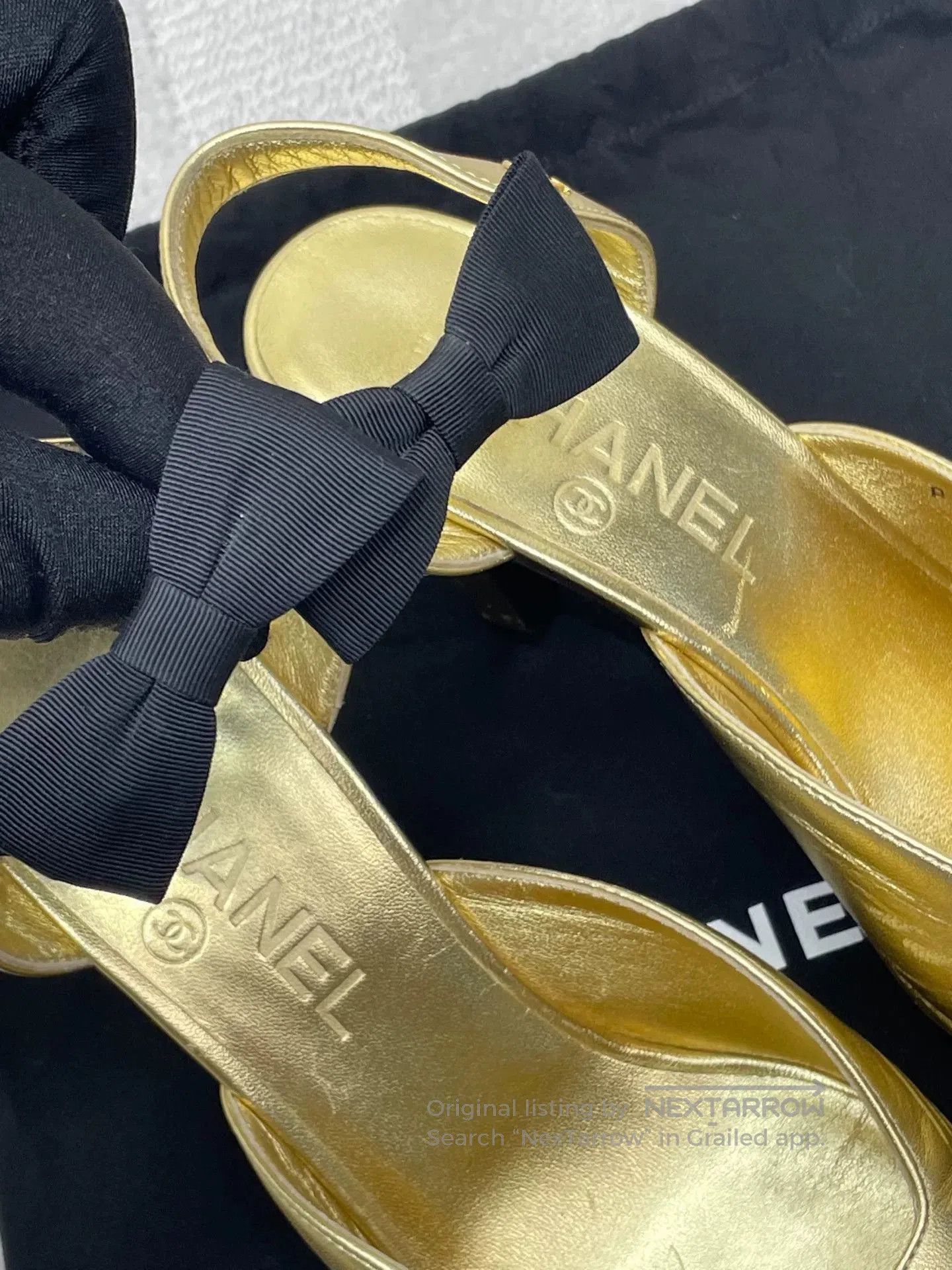 Chanel Chanel Runway Black Gold Bow Block Heels. Size US 5.5 / IT 35.5 - 3 Thumbnail