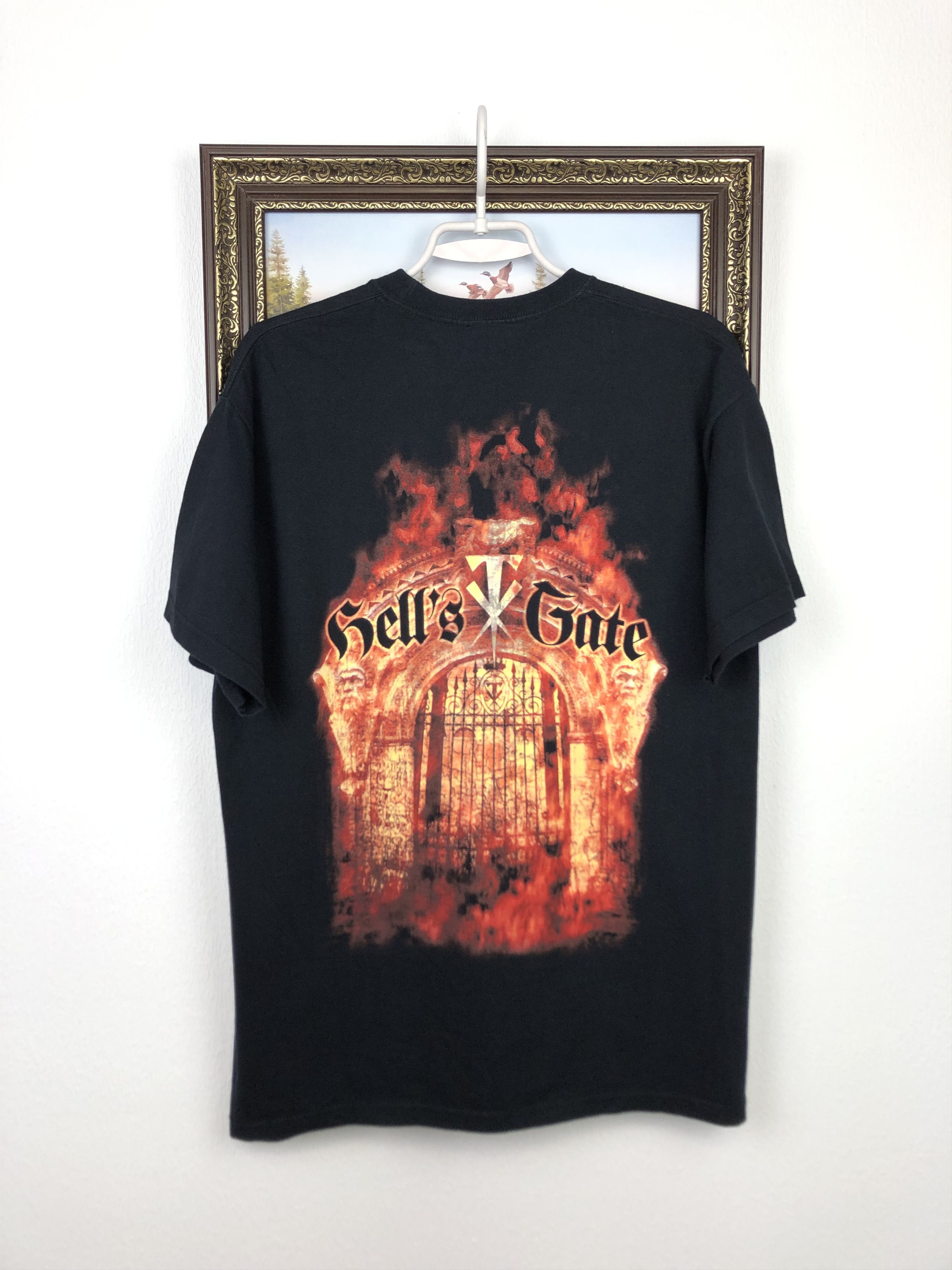 Vintage Vintage The Undertaker Hell's Gate WWE Shirt Tee Over Print Size US L / EU 52-54 / 3 - 7 Thumbnail